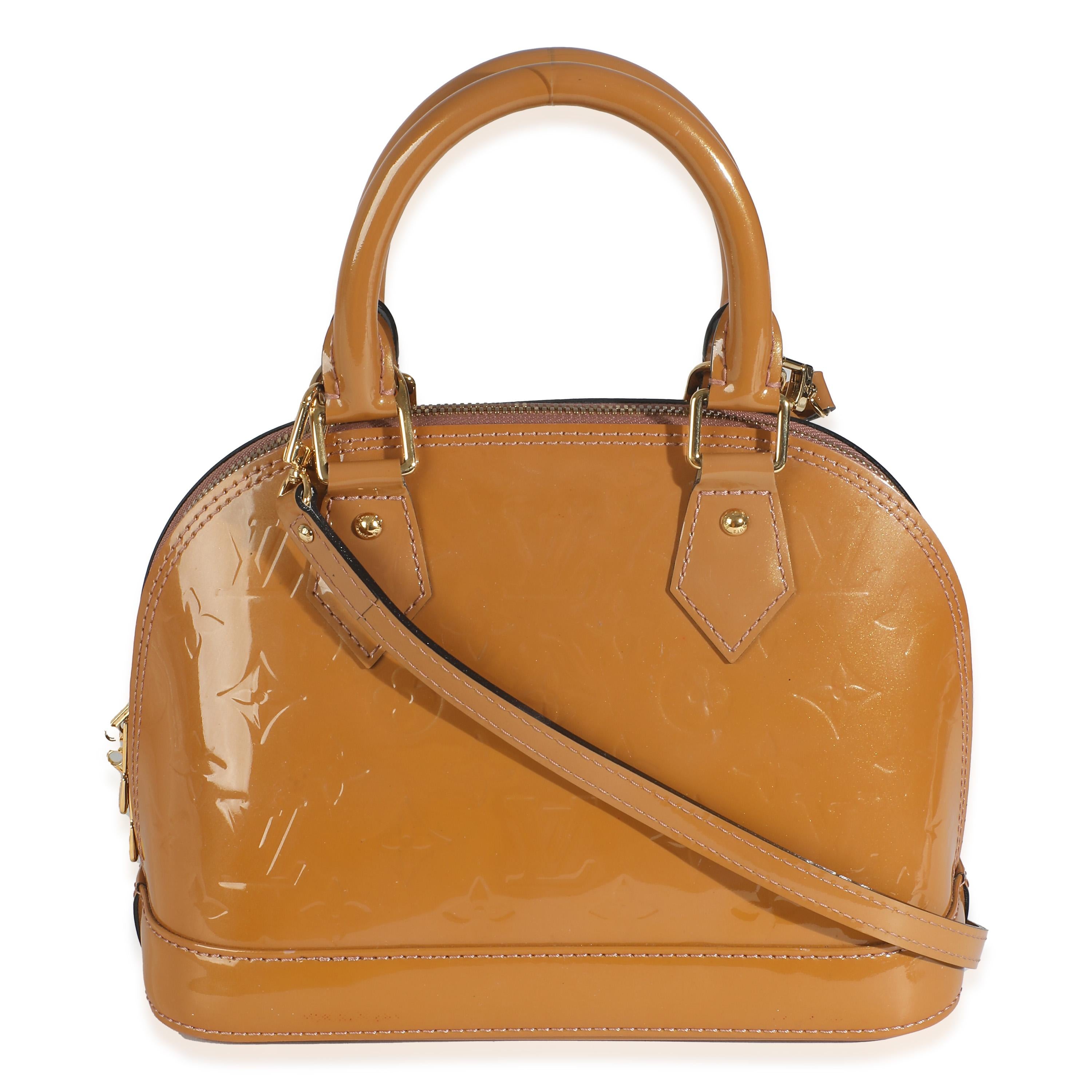 Titel der Auflistung: Louis Vuitton Rose Velours Monogram Vernis Alma BB
SKU: 146349
Zustand: Gebraucht 
Beschreibung des Zustands: Die Geschichte der Alma Tasche von Louis Vuitton, die 1992 eingeführt wurde, reicht eigentlich viel weiter zurück.