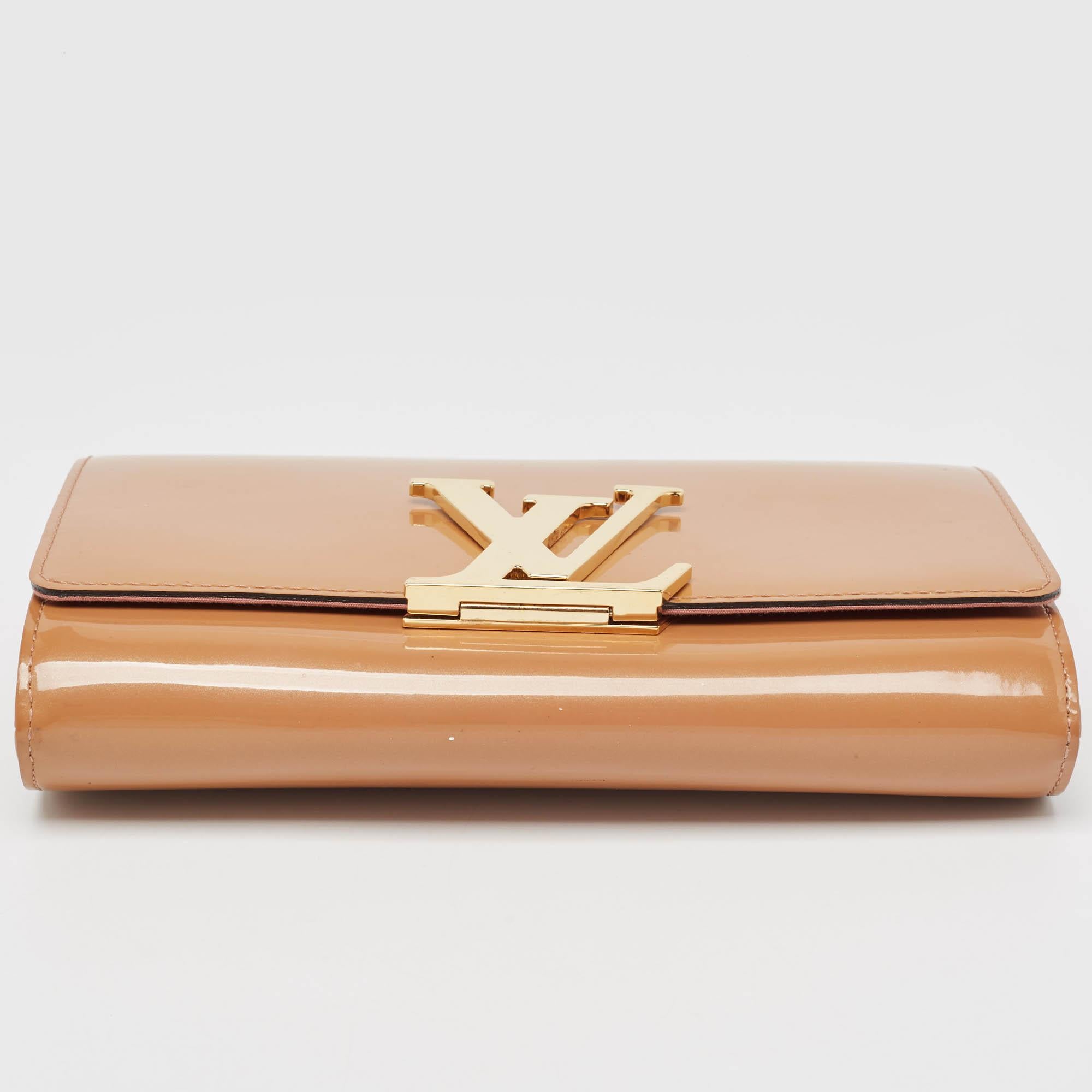 Louis Vuitton - Pochette Louise en cuir verni rose 2