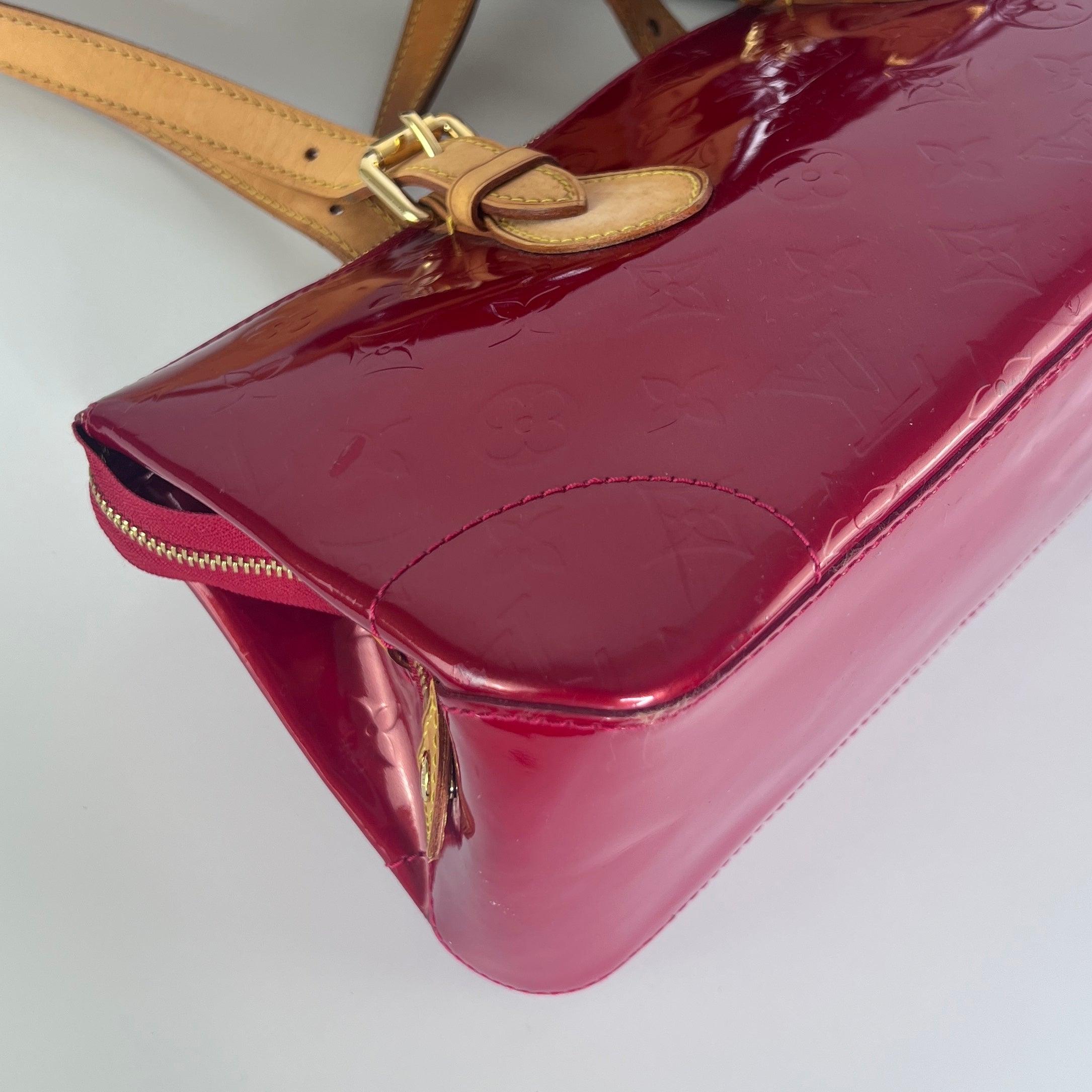 Louis Vuitton Rosewood Shoulder Bag Vernis Leather Red 2007 en vente 6