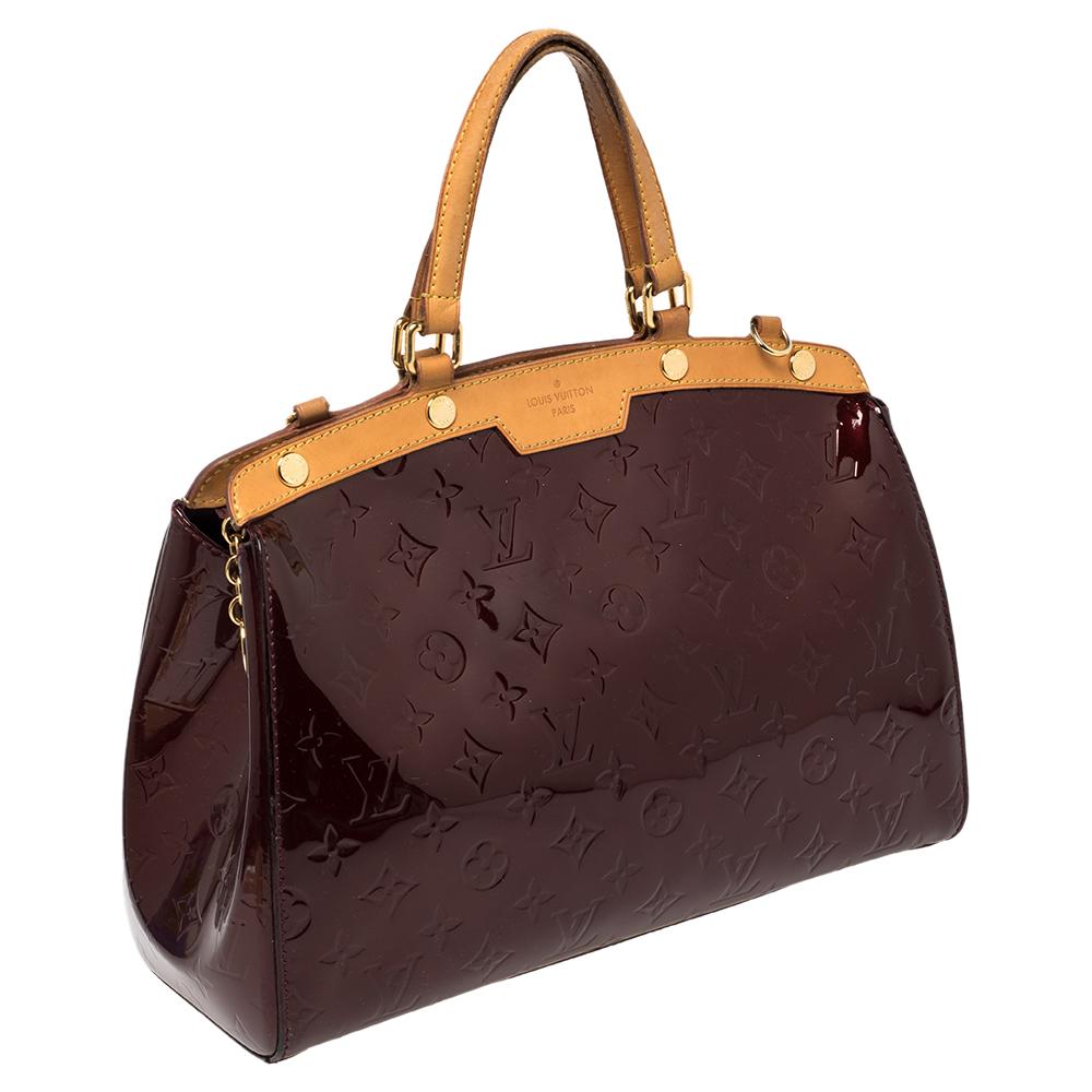 Louis Vuitton Rouge Fauviste Monogram Vernis Brea MM Bag In Good Condition In Dubai, Al Qouz 2
