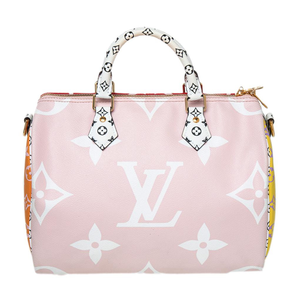 The iconic Speedy from Louis Vuitton was first created for everyday use as a smaller version of their famous Keepall bag. We have here the Speedy Bandouliere 30 in Giant monogram canvas! This Speedy comes with two handles, a shoulder strap, and a