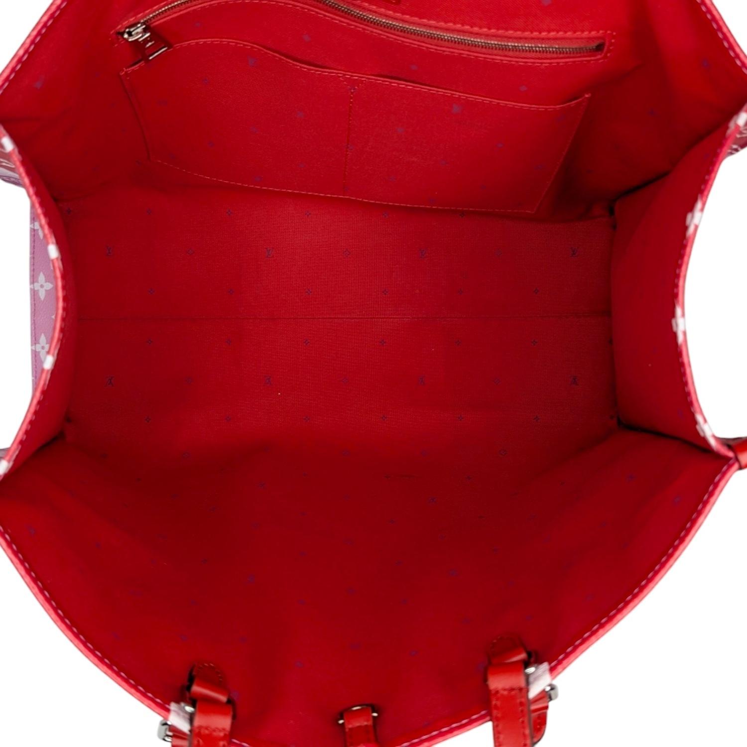 Louis Vuitton Rouge Giant Monogram Escale Onthego GM Tote 2
