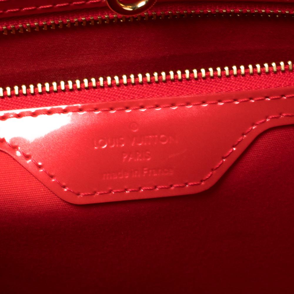Women's Louis Vuitton Rouge Grenadine Monogram Vernis Avalon GM Bag