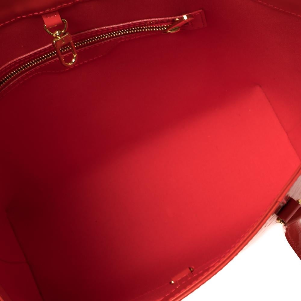 Louis Vuitton Rouge Grenadine Monogram Vernis Avalon GM Bag 2