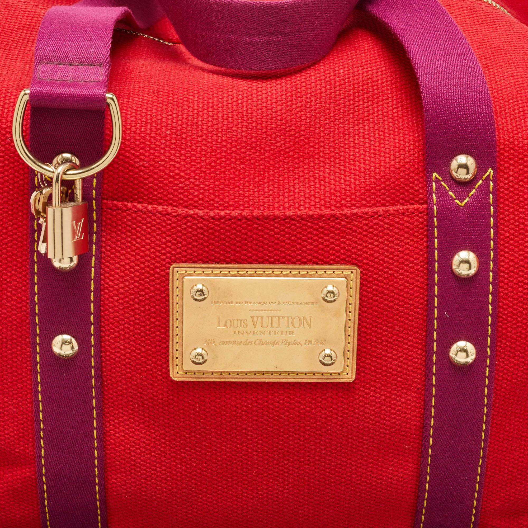 Louis Vuitton Rouge Toile Canvas Antigua Sac Weekend Bag en vente 3