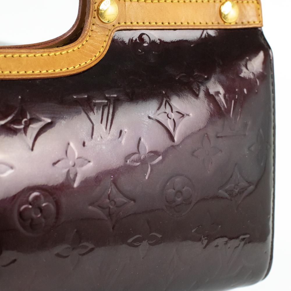 Louis Vuitton, Roxbury Drive in purple patent leather 3