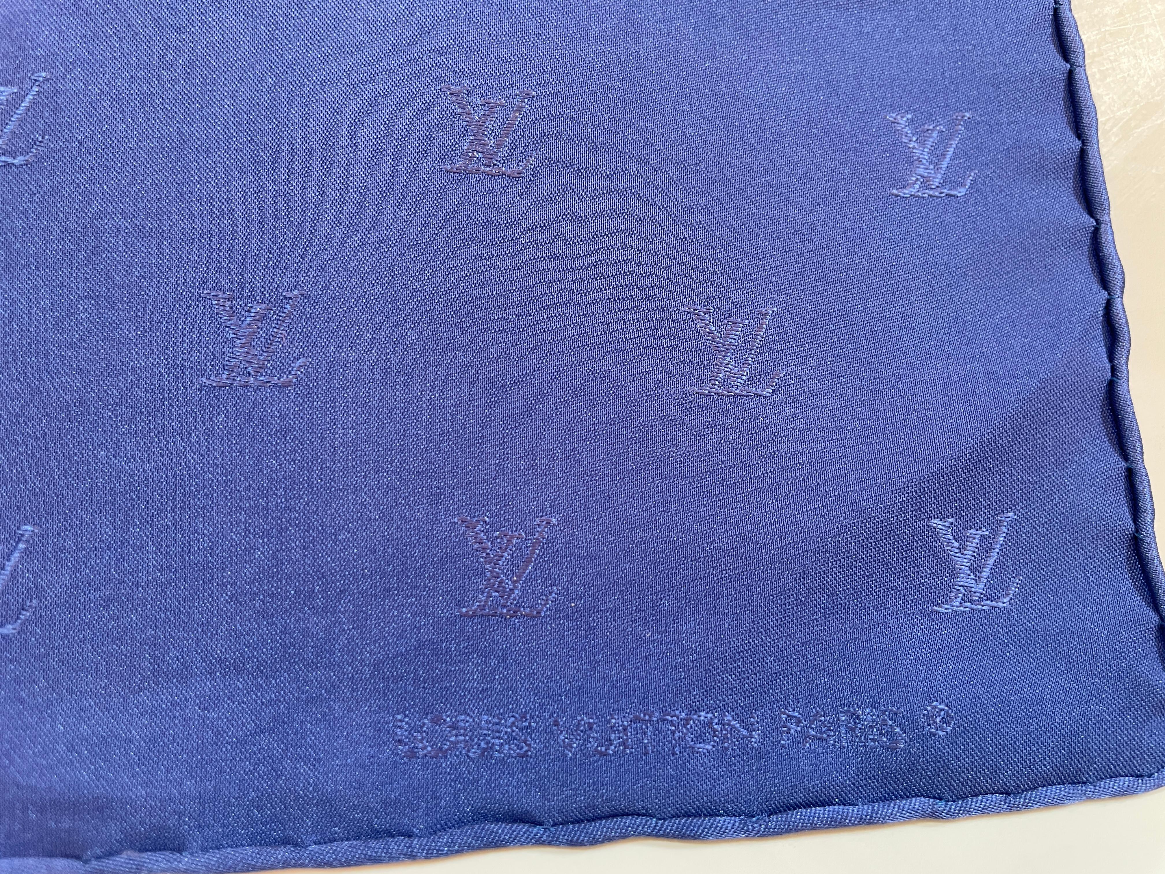 Women's or Men's Louis Vuitton Royal Blue Silk Pocket Monogram Square