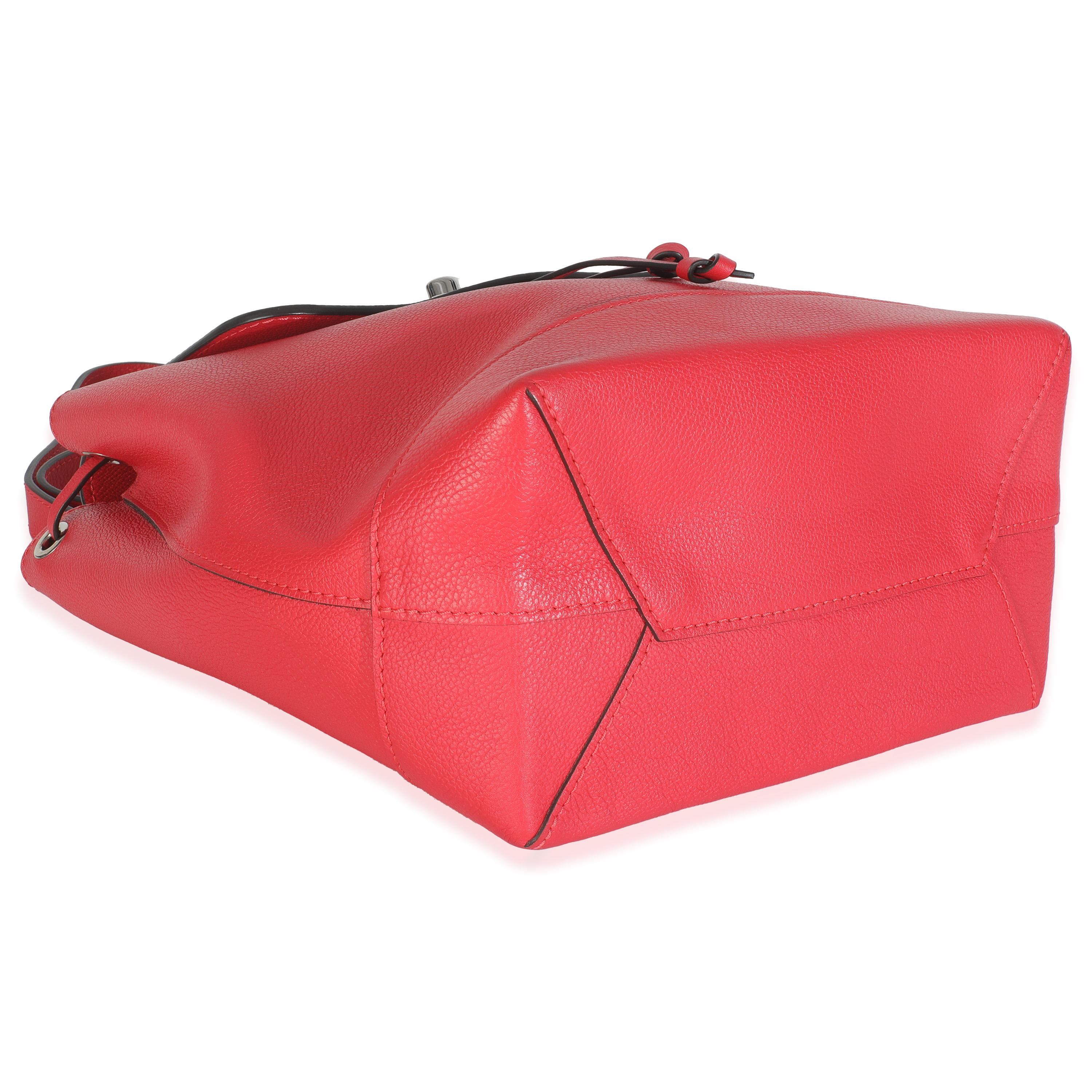 Louis Vuitton Rubis Calfskin Leather Lockme Backpack Pour femmes en vente