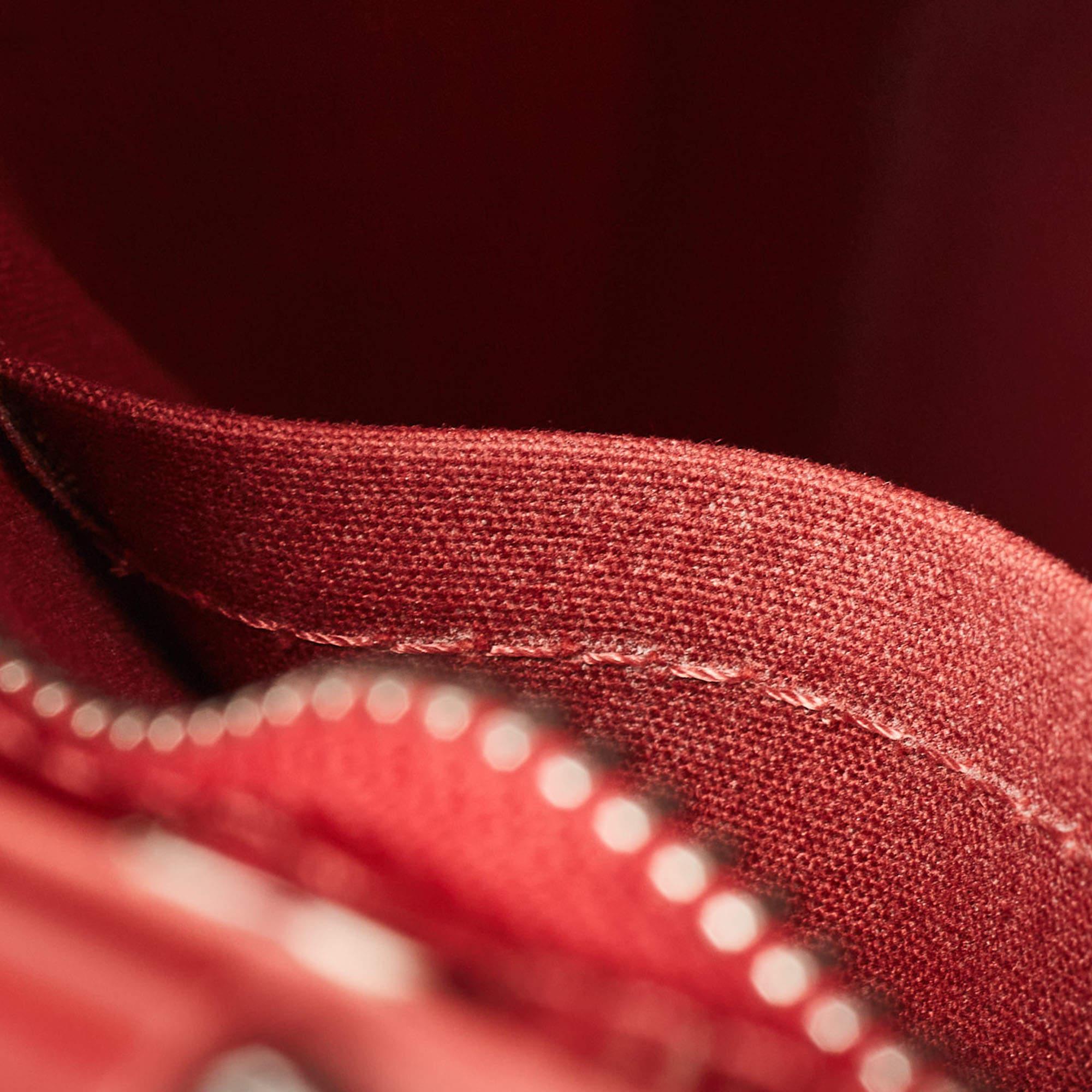 Louis Vuitton sac Brea GM en cuir épi rubis en vente 8
