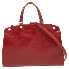 Louis Vuitton sac Brea MM en cuir épi rubis