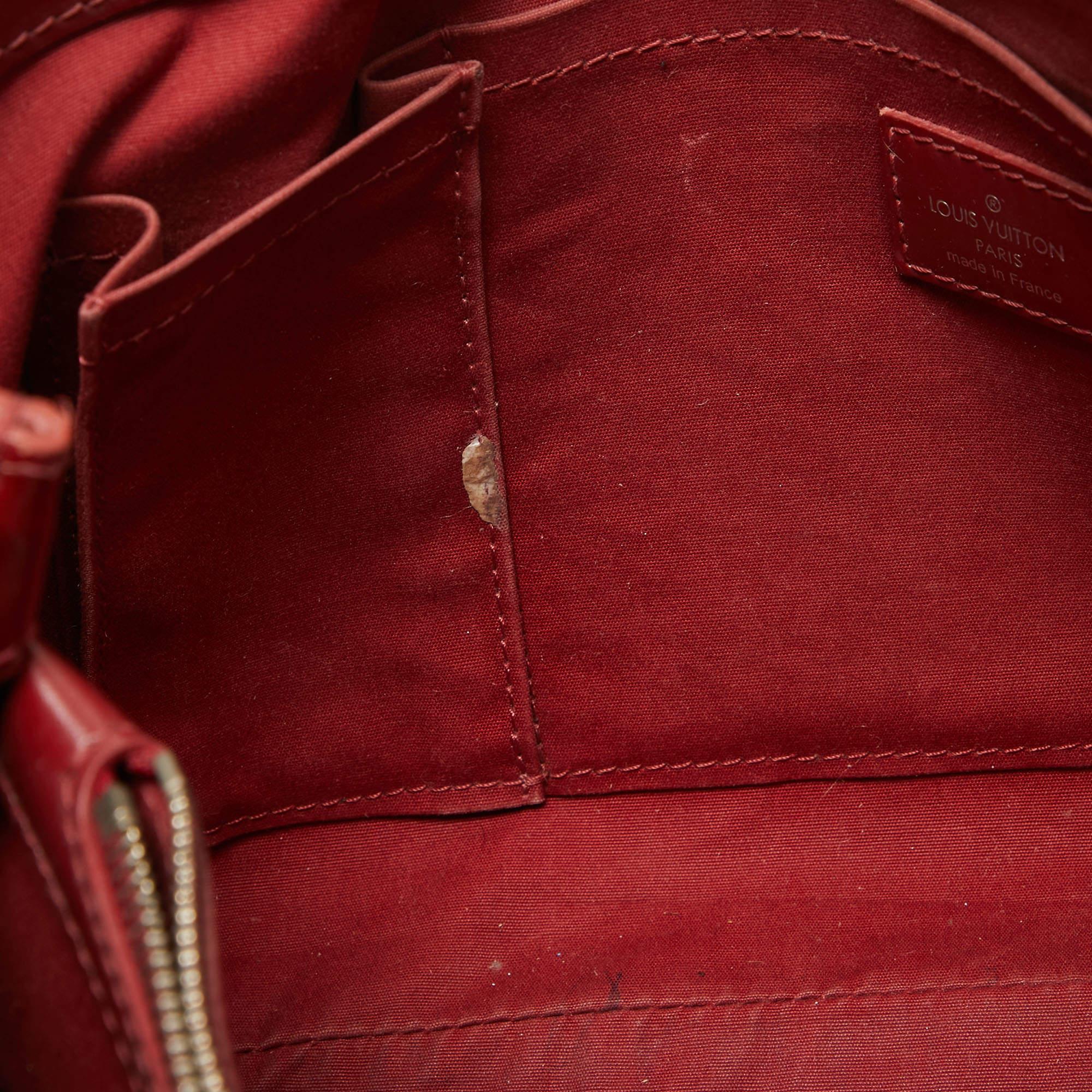 Louis Vuitton Rubis Epi Leder Passy PM Tasche aus Leder im Angebot 8