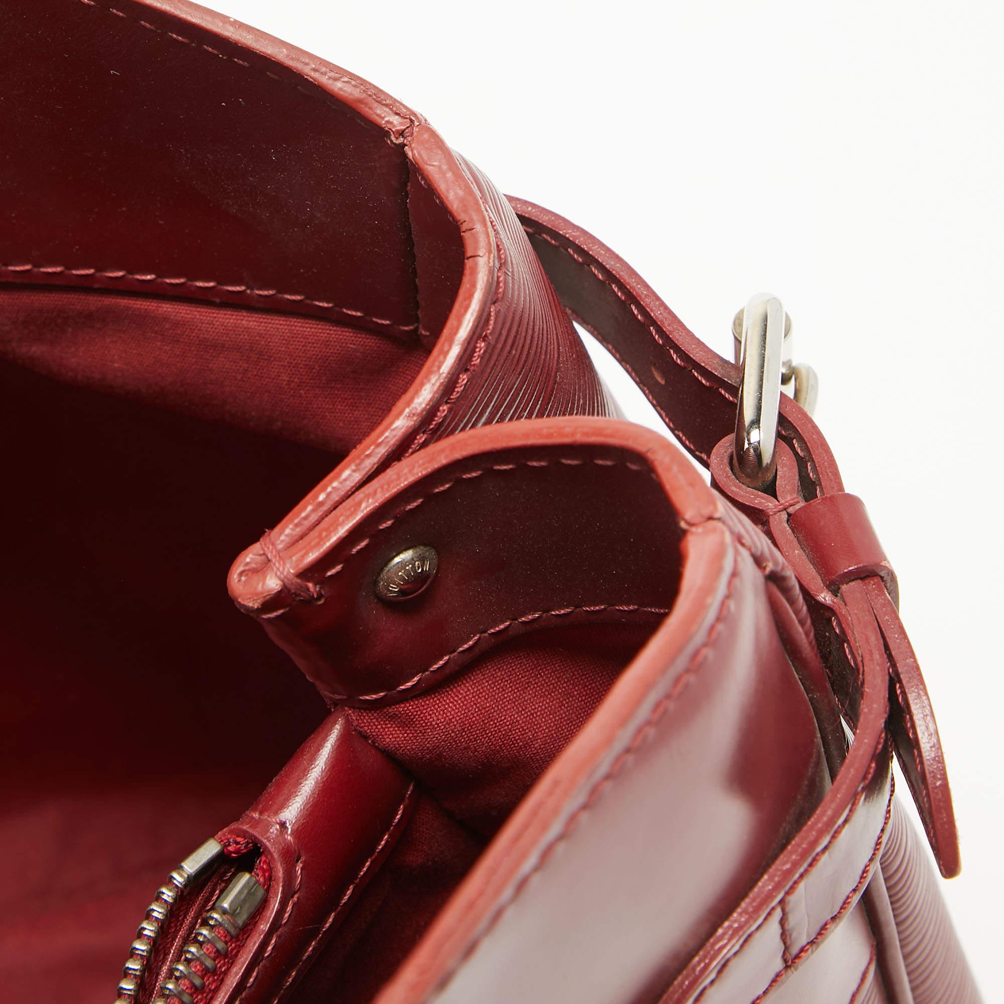 Louis Vuitton Rubis Epi Leather Passy PM Bag For Sale 12
