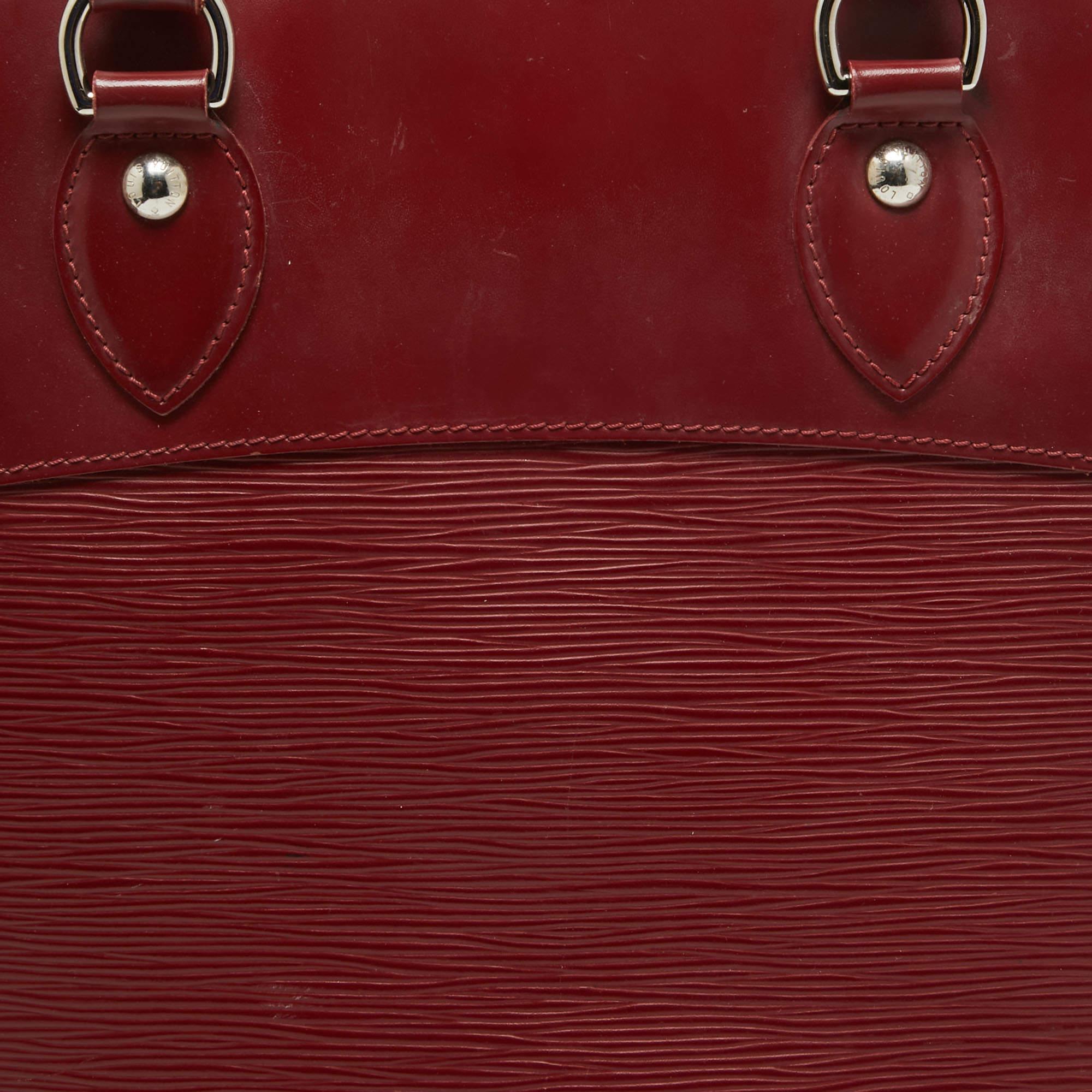 Louis Vuitton Rubis Epi Leder Passy PM Tasche aus Leder im Angebot 13