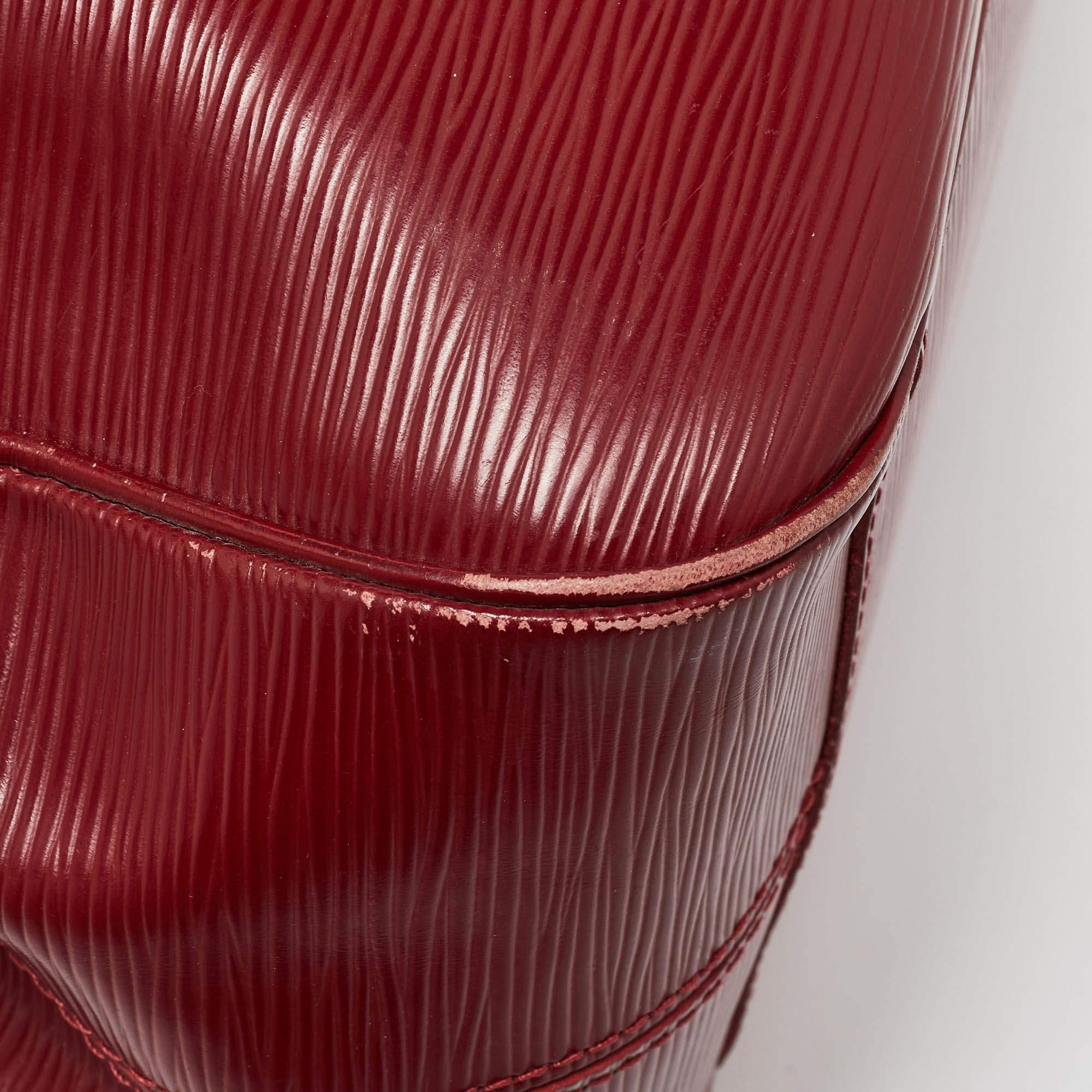 Bolso PM Passy de piel Epi Rubis Louis Vuitton en venta 1
