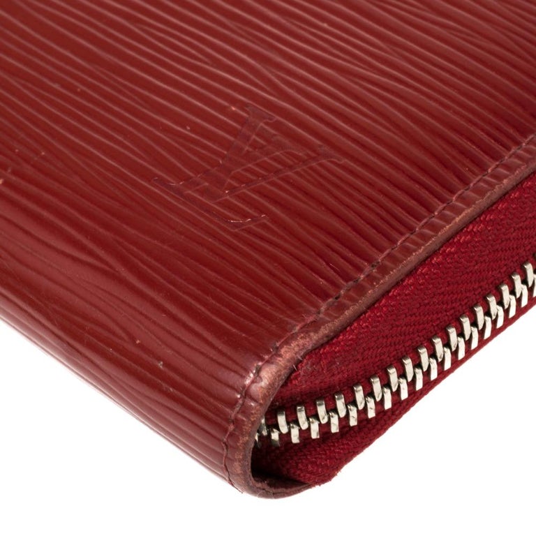 Louis Vuitton Rubis Epi Leather Zippy Wallet For Sale 2