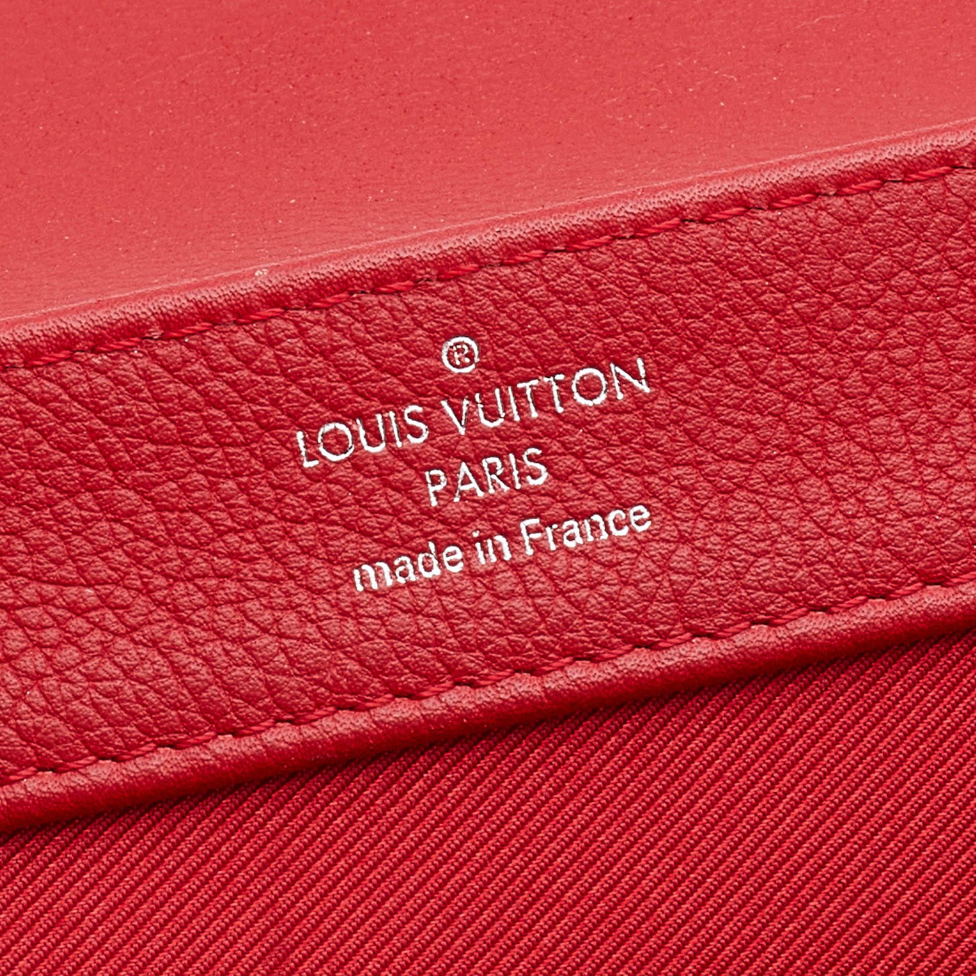 Louis Vuitton Rubis Leather Lockme II Bag 6