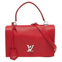 Louis Vuitton - Sac Lockme II en cuir rubis
