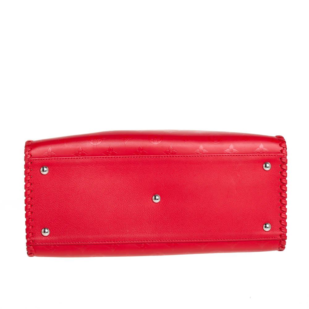 Women's Louis Vuitton Rubis Monogram Cuir Plume Very Zipped Bag