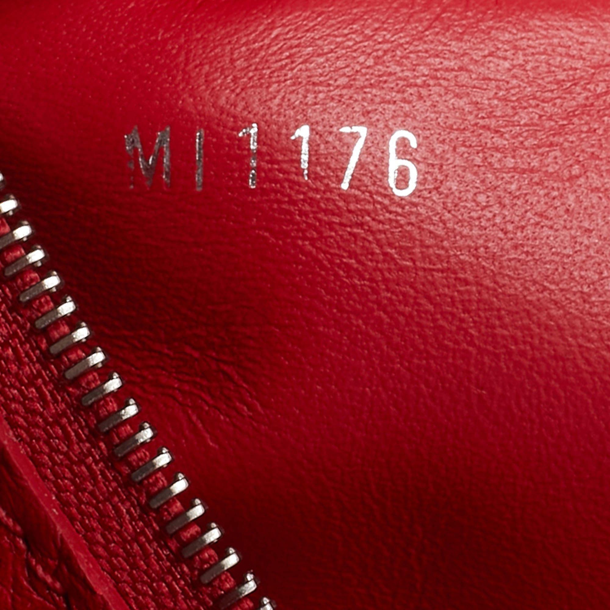 Louis Vuitton Rubis Taurillon Leather Capucines PM Bag For Sale 7