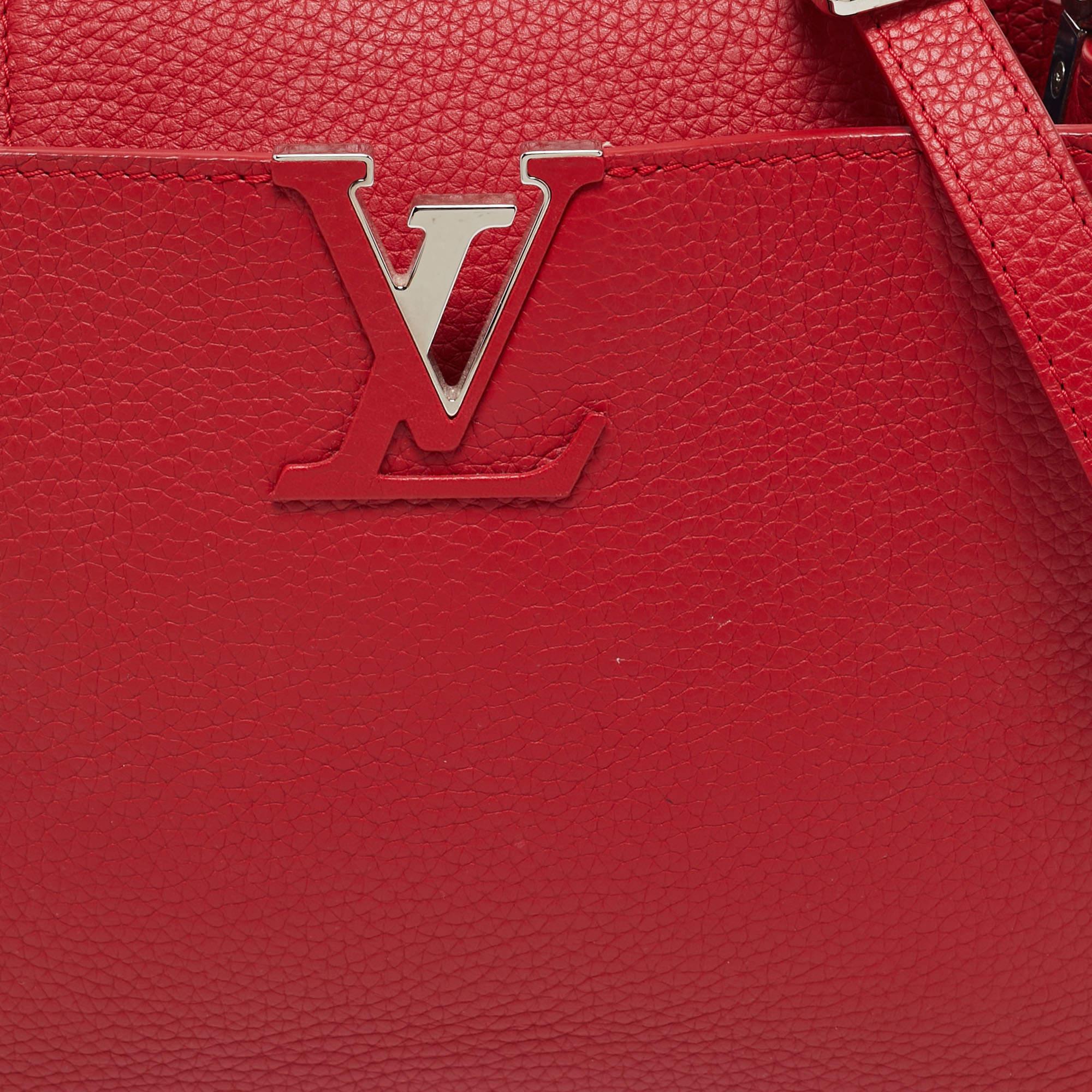 Louis Vuitton Rubis Taurillon Ledertasche Capucines PM aus Leder im Angebot 2