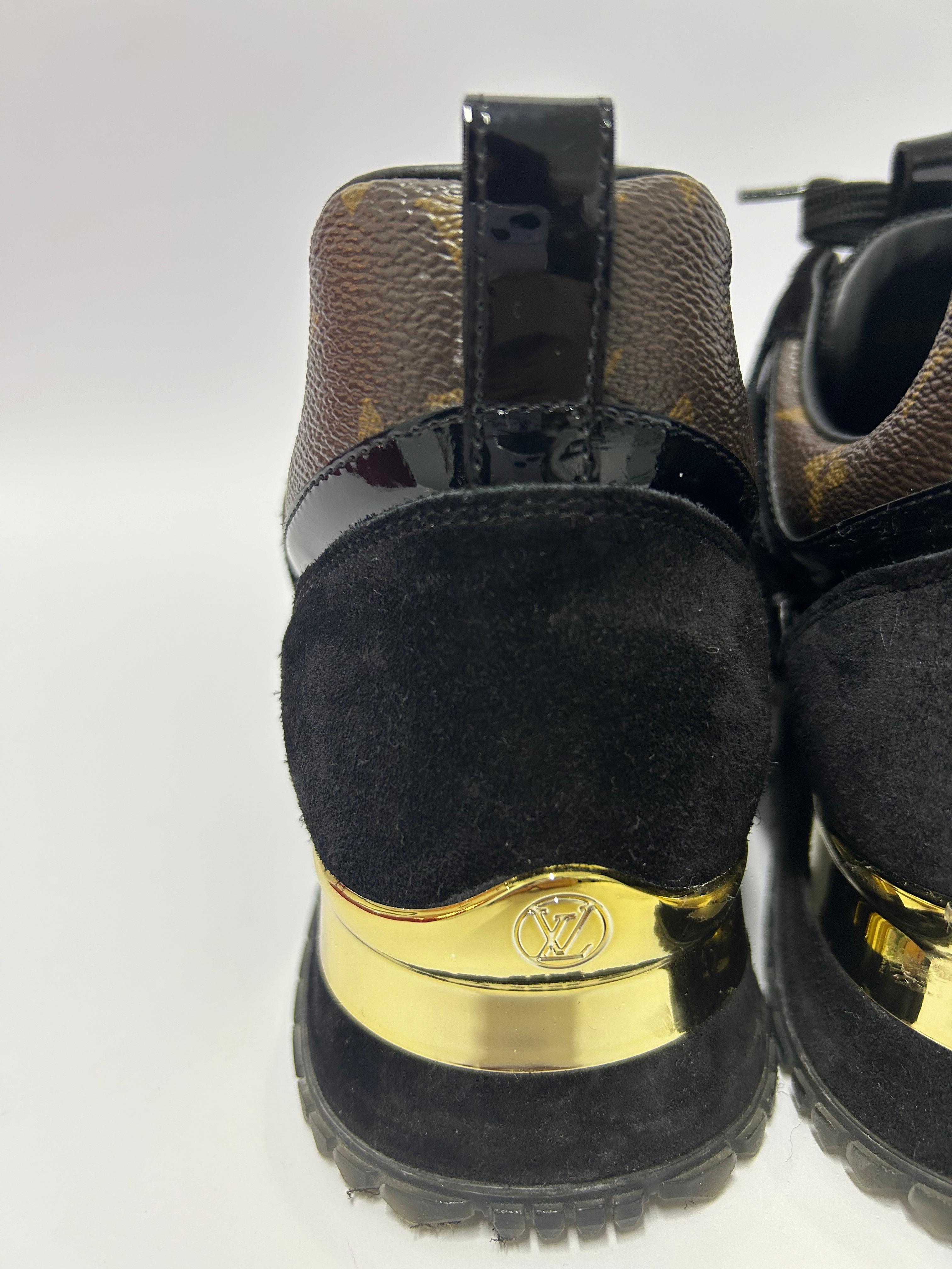 Louis Vuitton Run Away Sneakers Size EU 39 For Sale 7