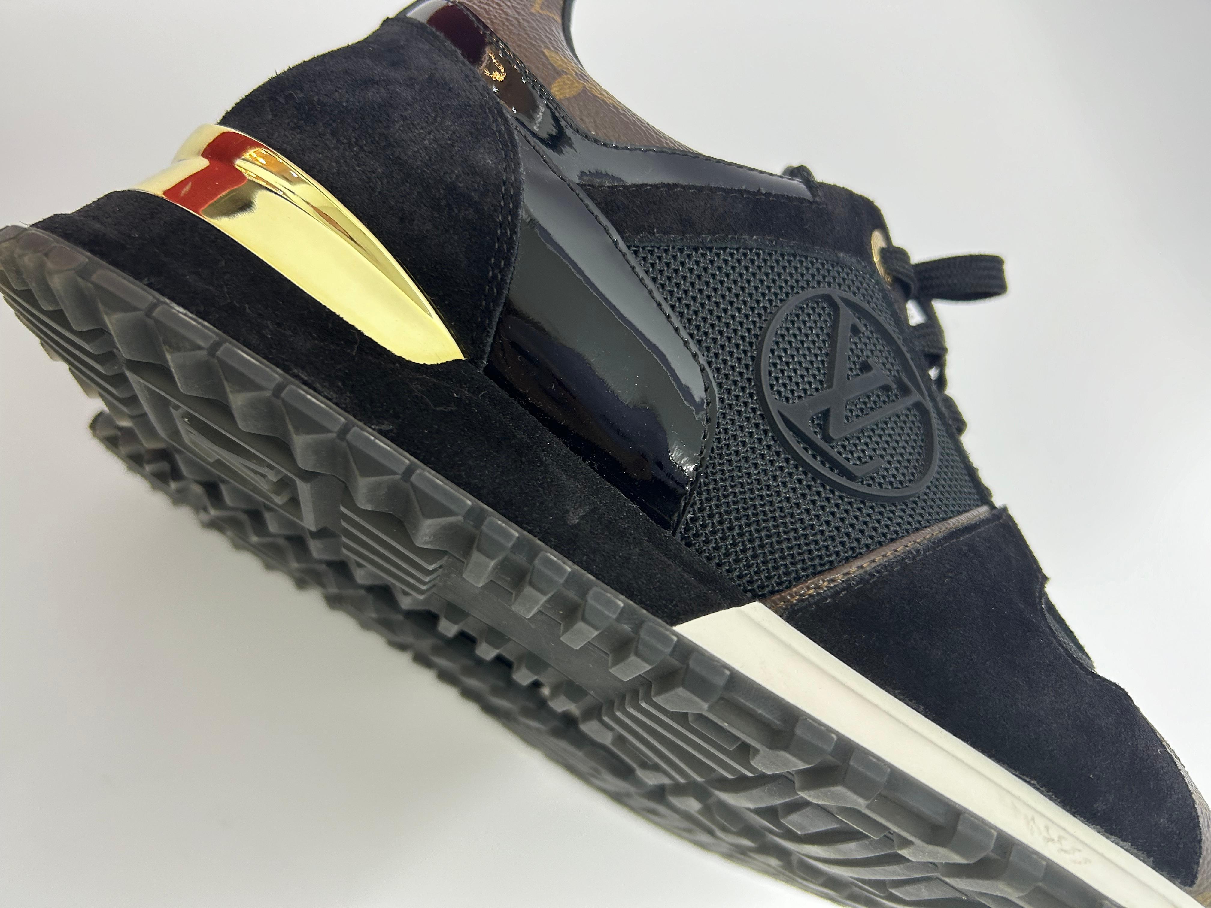 Louis Vuitton Run Away Sneakers Size EU 39 For Sale 9