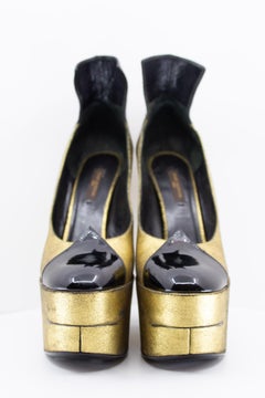 LOUIS VUITTON, Runway Fall 2008 Metallic Gold/Black Patent Wedged Heels