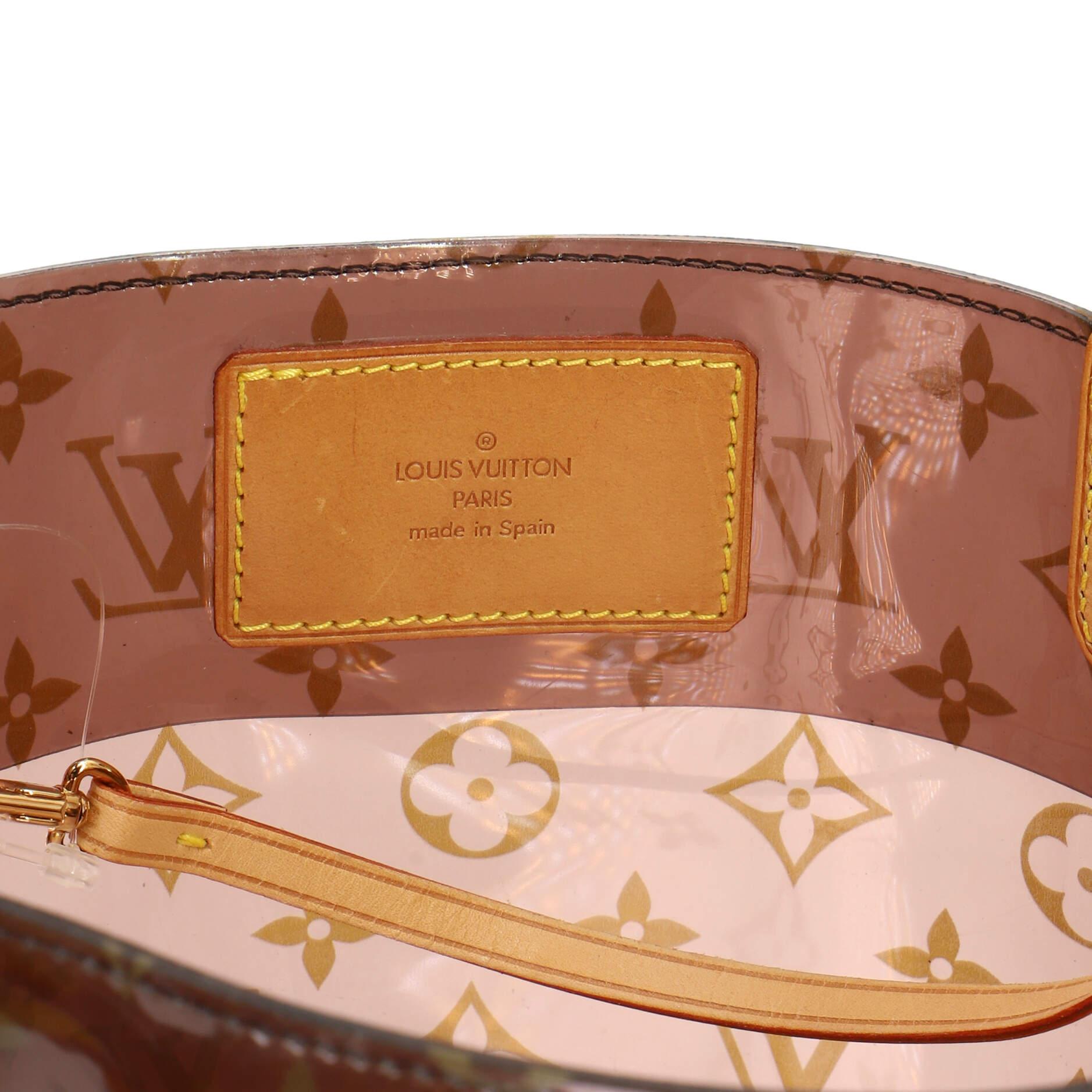 Louis Vuitton Sac Ambre Handbag Monogram Vinyl MM For Sale 6