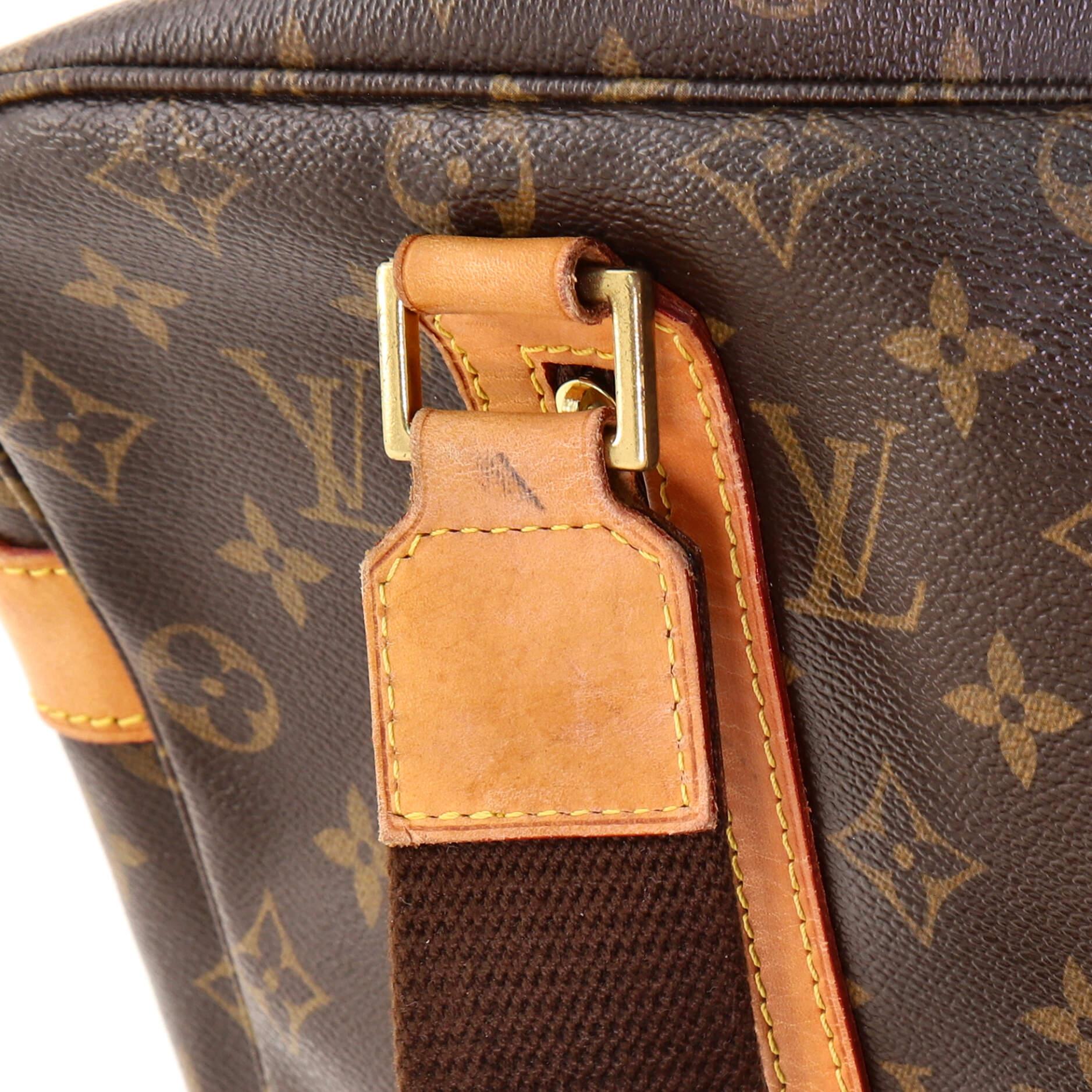 Louis Vuitton Sac Bosphore Handbag Monogram Canvas In Good Condition In NY, NY
