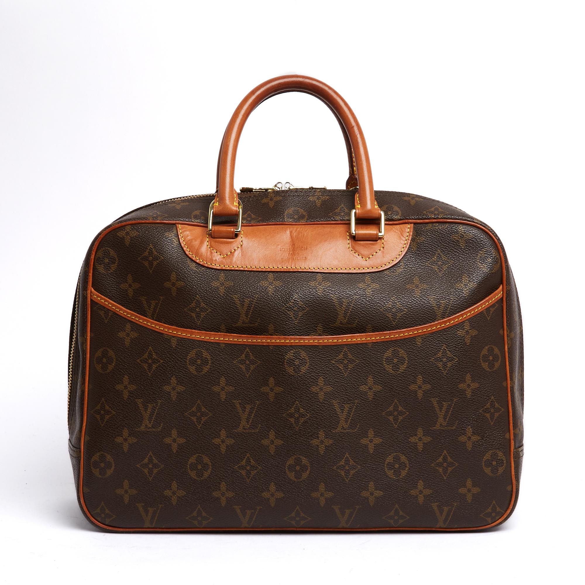 Black Louis Vuitton Sac Deauville 2002 LV Monogram Canvas Deauville Hand Bag For Sale