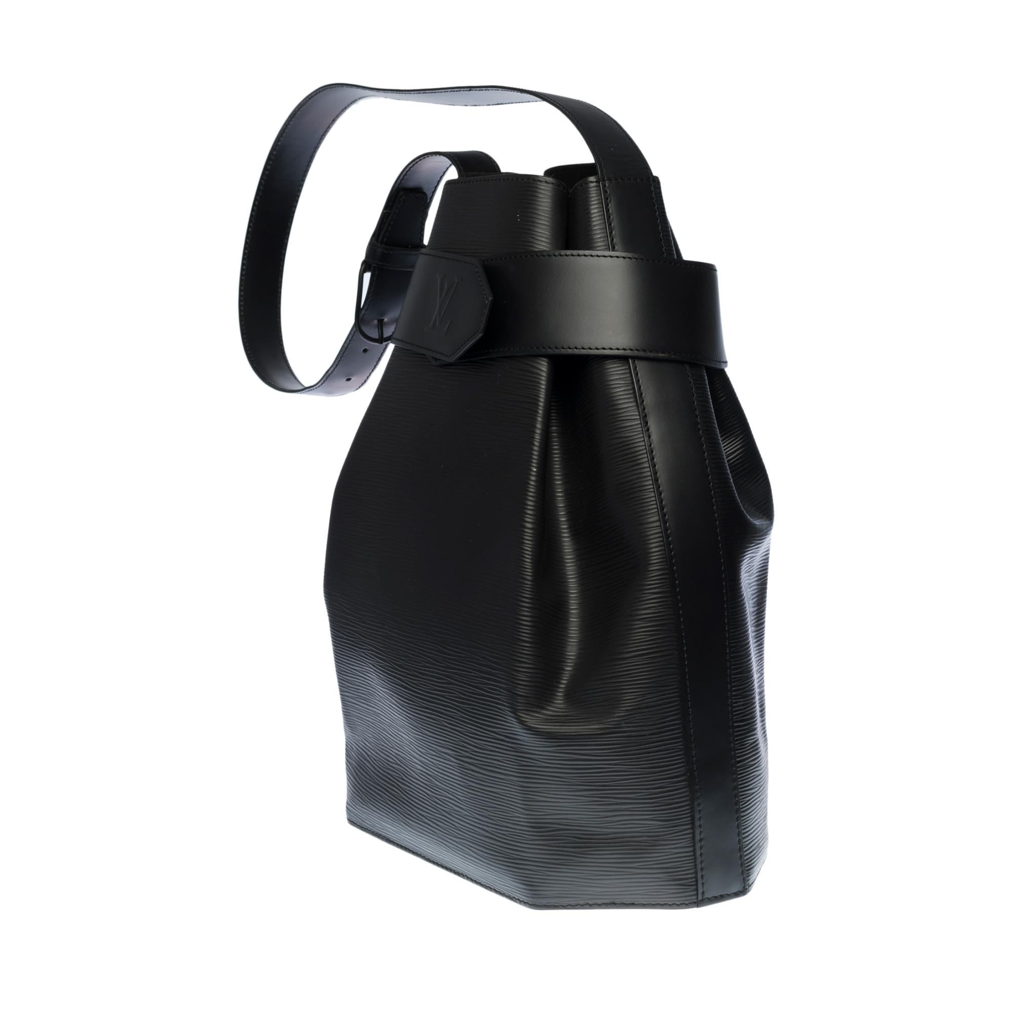 Black Louis Vuitton Sac d'épaule Backpack in black épi leather, SHW