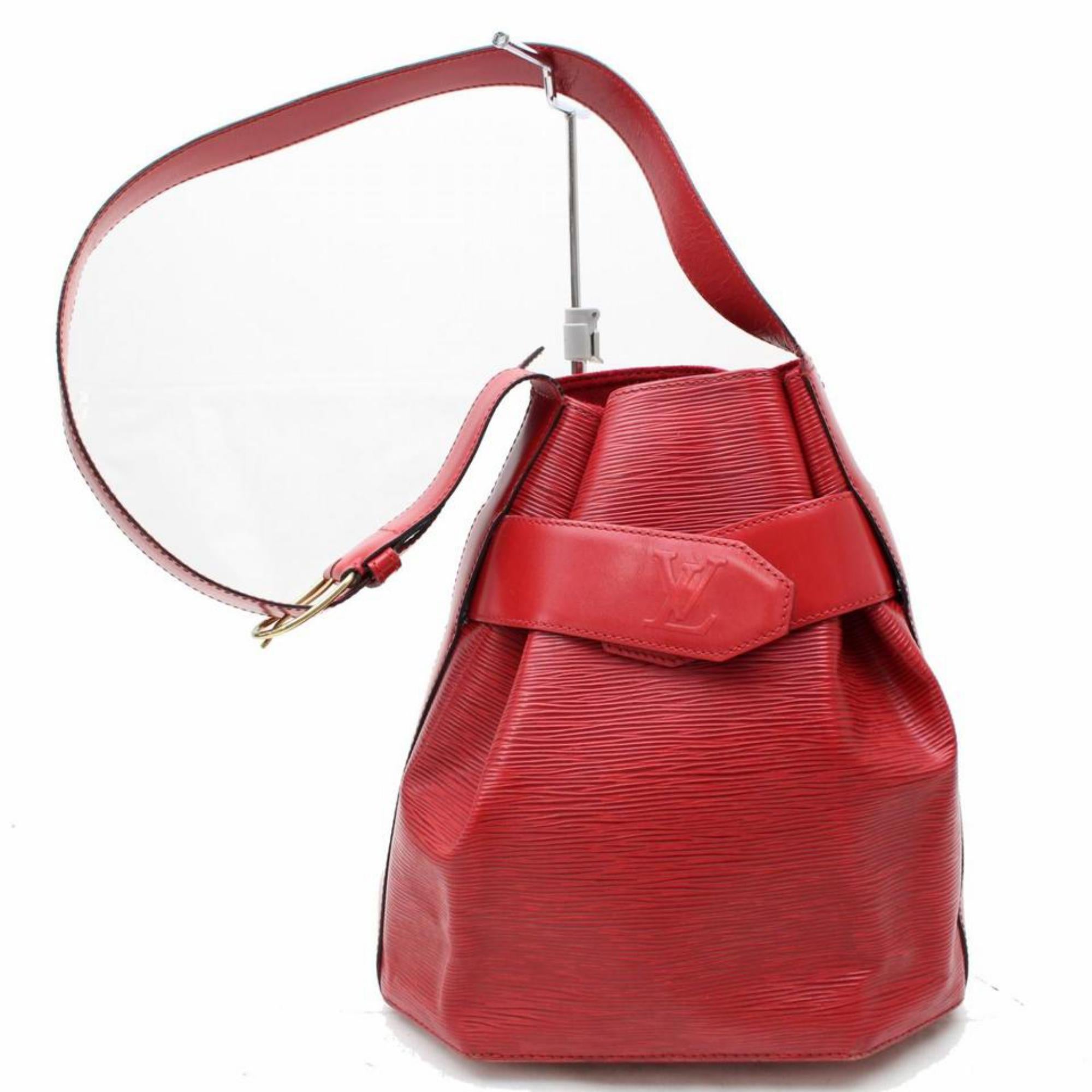 Louis Vuitton Sac D'epaule Epi 866272 Red Leather Shoulder Bag In Good Condition For Sale In Forest Hills, NY