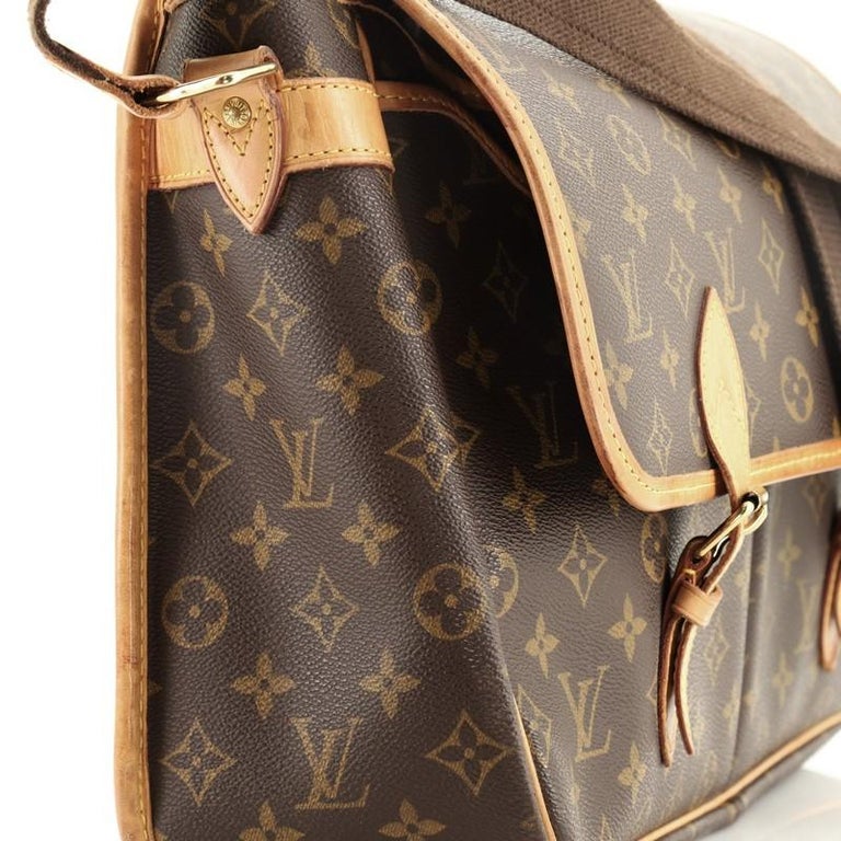 Louis Vuitton Monogram Canvas Sac Gibeciere GM Messenger Bag - Yoogi's  Closet