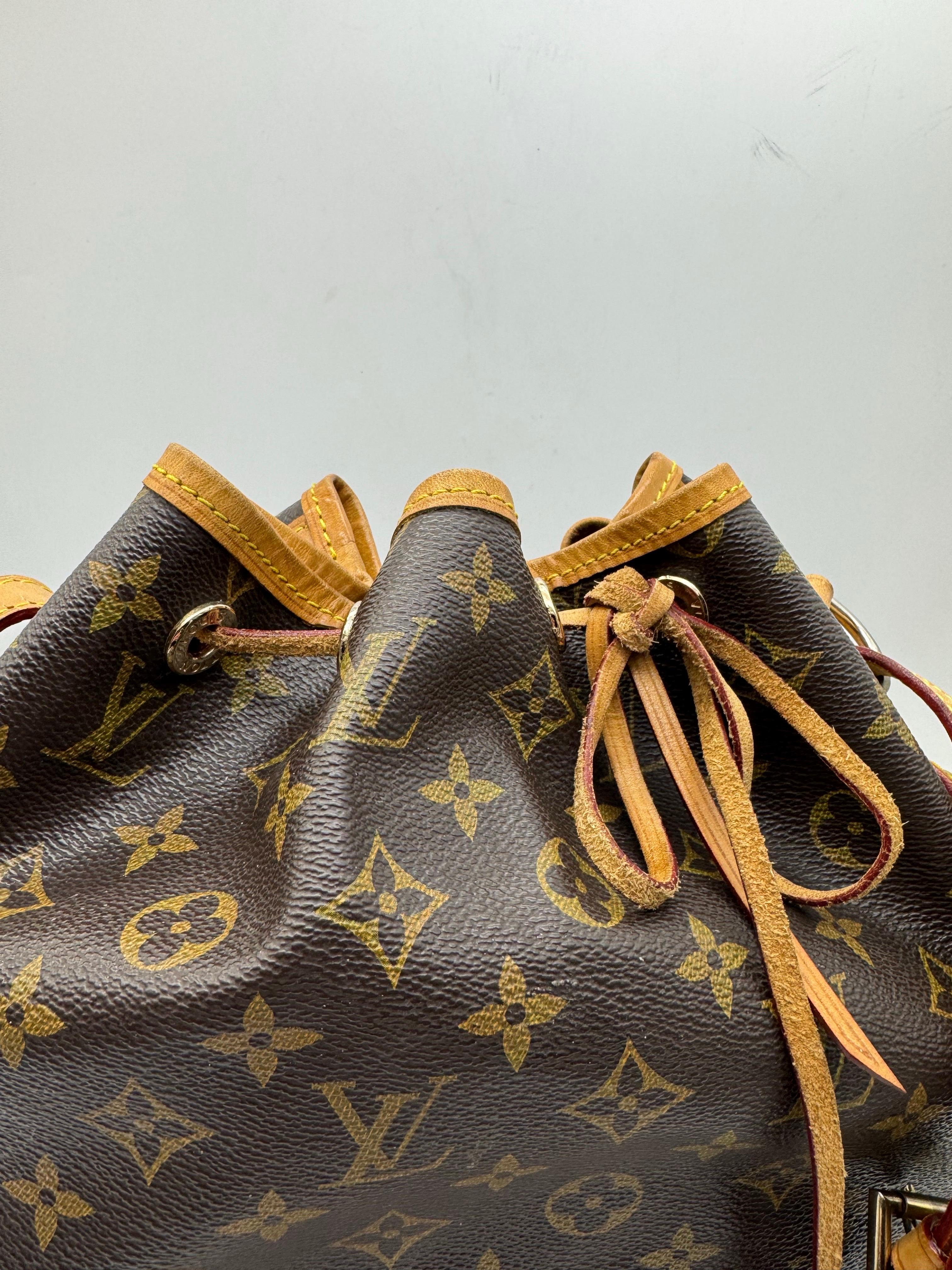 Louis Vuitton Sac Noe Monogram Canvas vintage 2008 For Sale 4