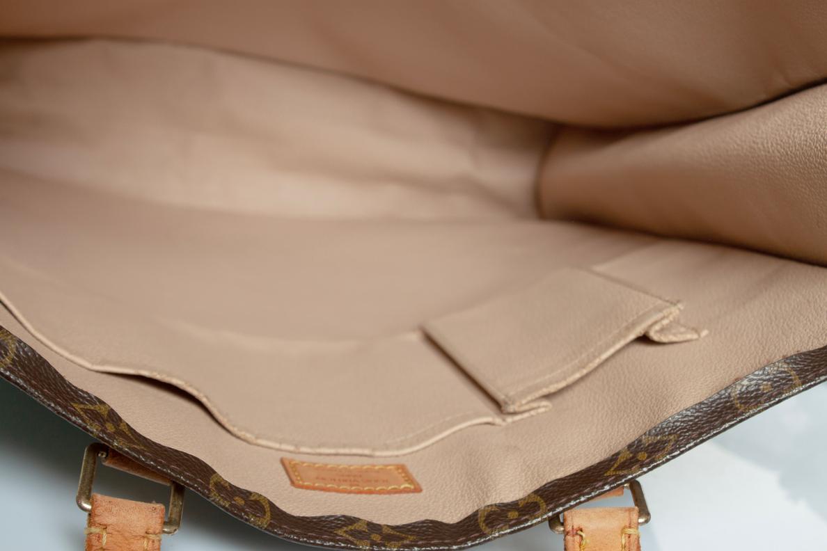 Louis Vuitton, Sac Plat in monogram canvas 5