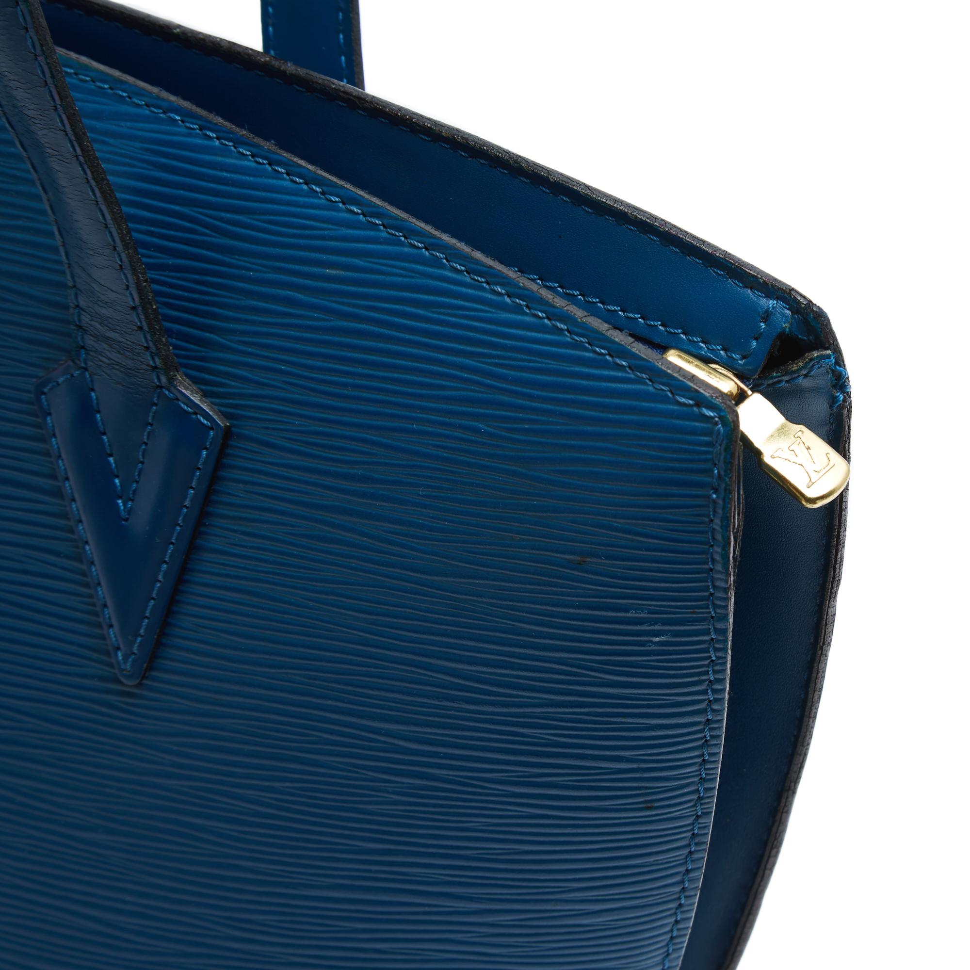 Louis Vuitton Sac Saint Jacques Epi Leather Blue Shoulder Bag For Sale 3