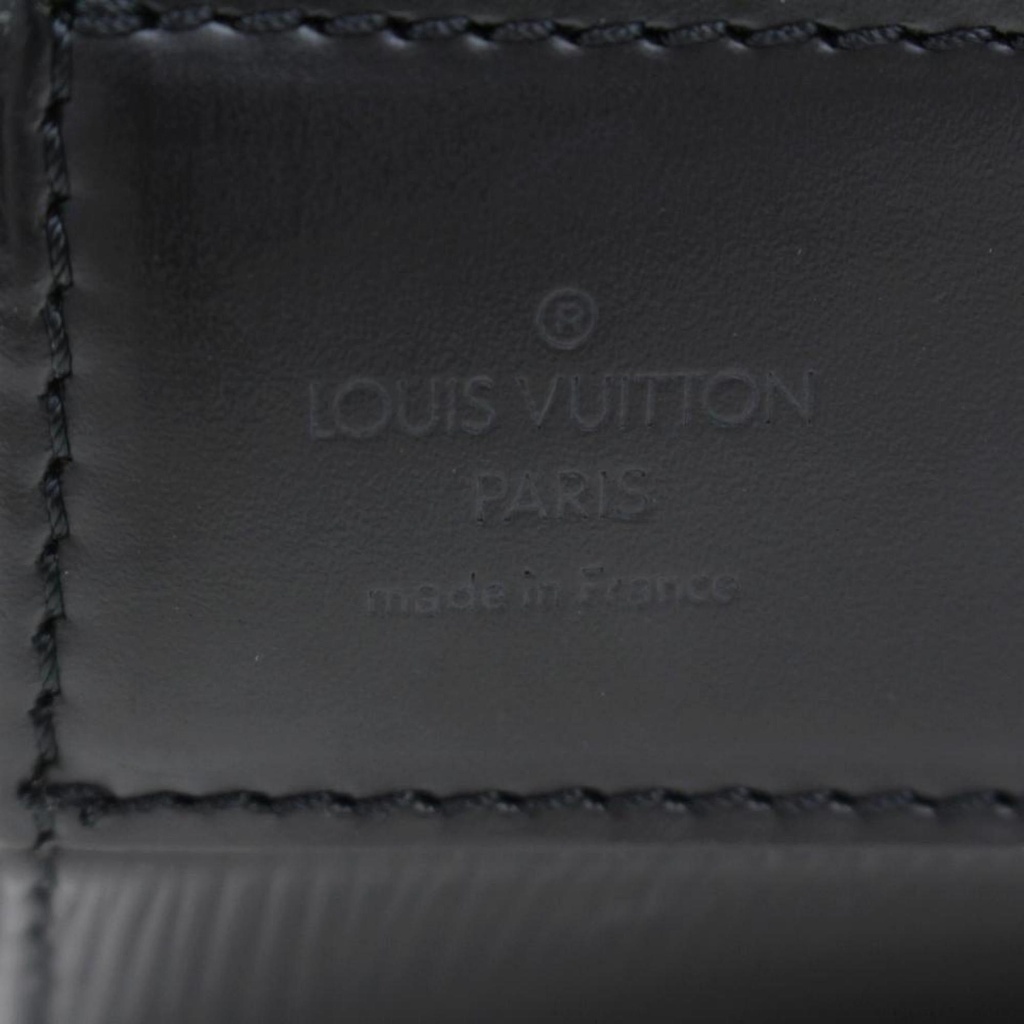 Louis Vuitton Sac Seau 866185 Black Leather Satchel For Sale 1