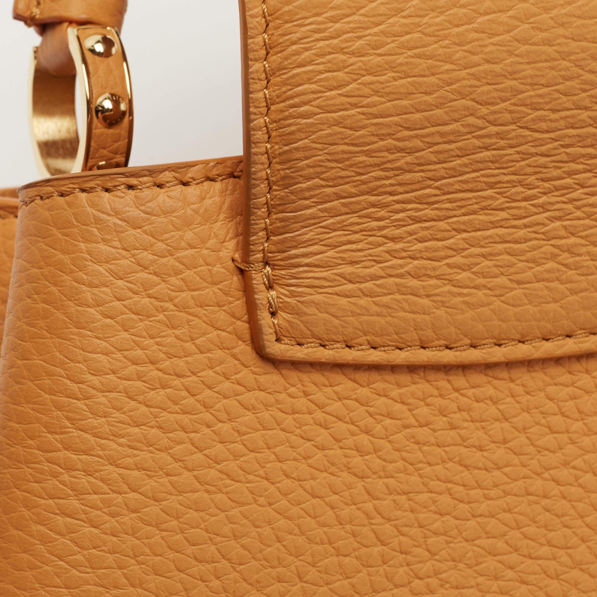 Louis Vuitton Safran Imperial Leather Capucines Mini Bag In Excellent Condition In Dubai, Al Qouz 2