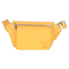 Louis Vuitton Safran Yellow Grained Calfskin Aerogram Takeoff Slingbag