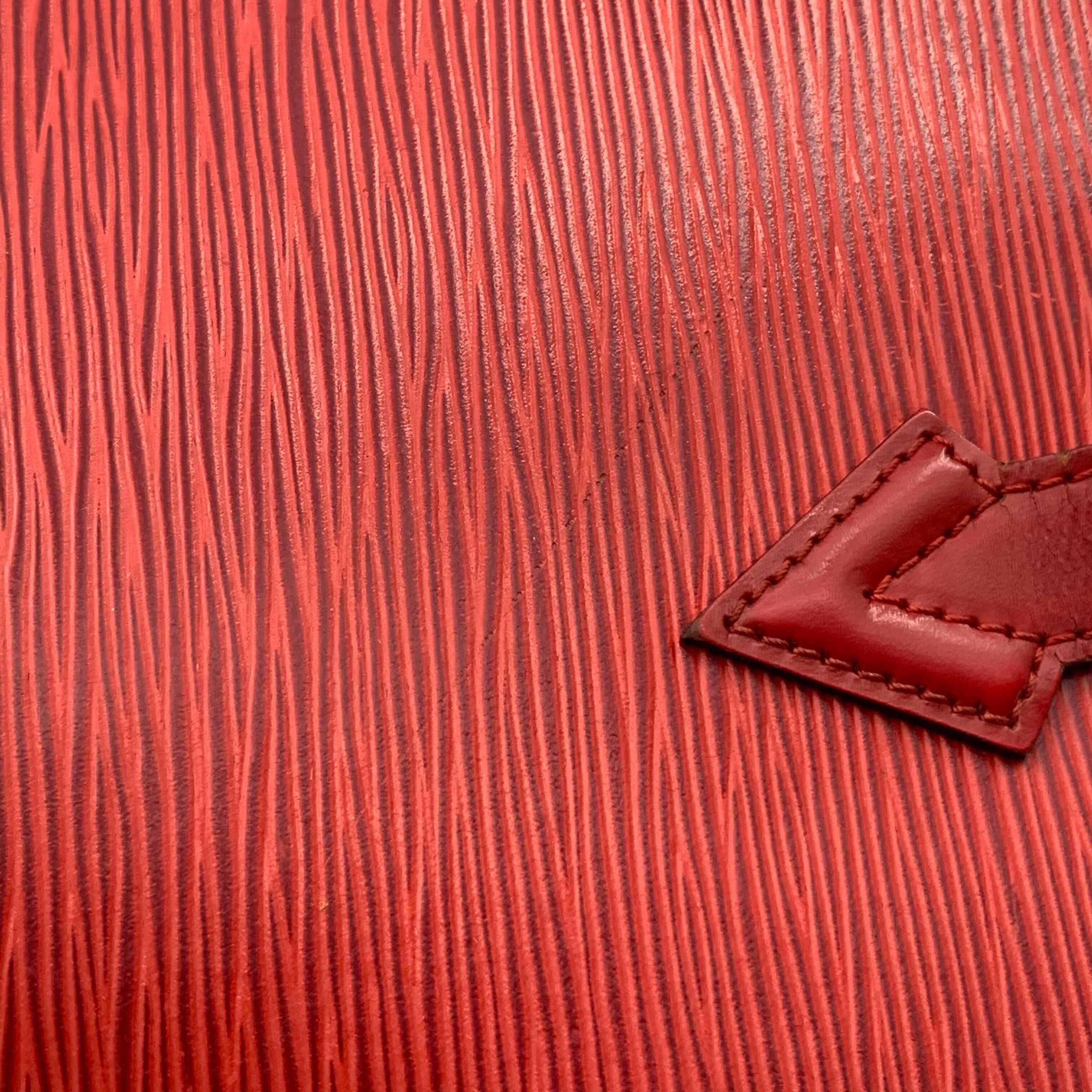LOUIS VUITTON Saint-Jacques Shoulder bag in Red Leather 6