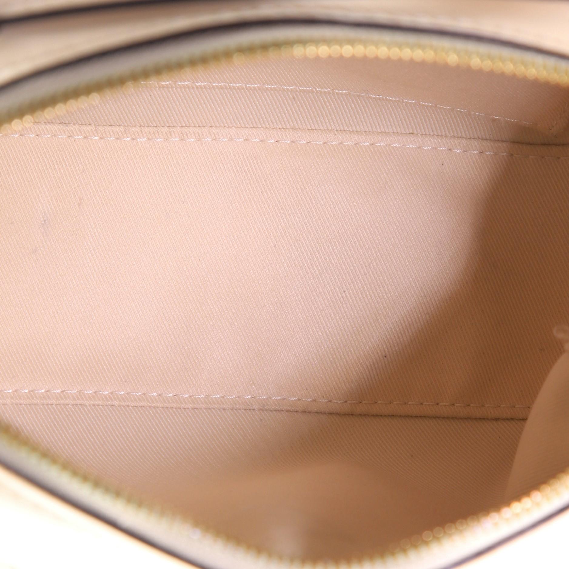 Louis Vuitton Saintonge Handbag Monogram Canvas with Leather In Good Condition In NY, NY