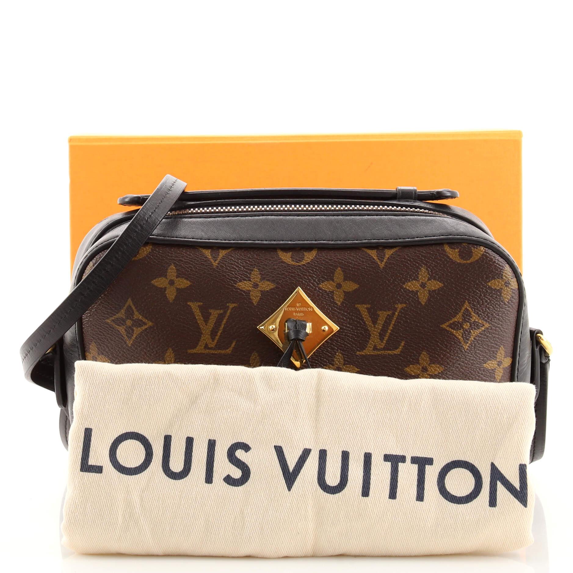 Condition: Good. Creasing on exterior and strap, wear and scuffs on exterior trims, tassel and strap, Discoloration, marks and wear in interior, scratches and tarnish on hardware.
Accessories: Box, Dust Bag
Measurements: Handle Drop 1.5