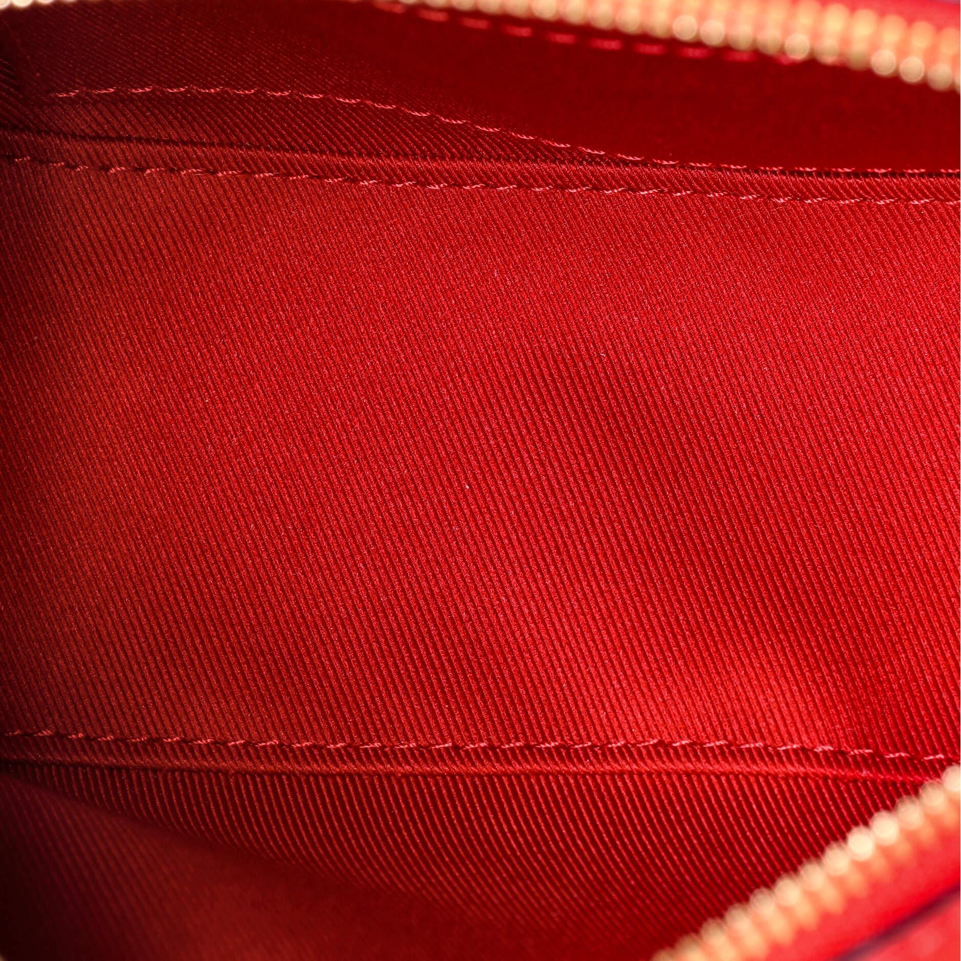 Louis Vuitton Saintonge Handbag Monogram Canvas with Leather In Good Condition In NY, NY