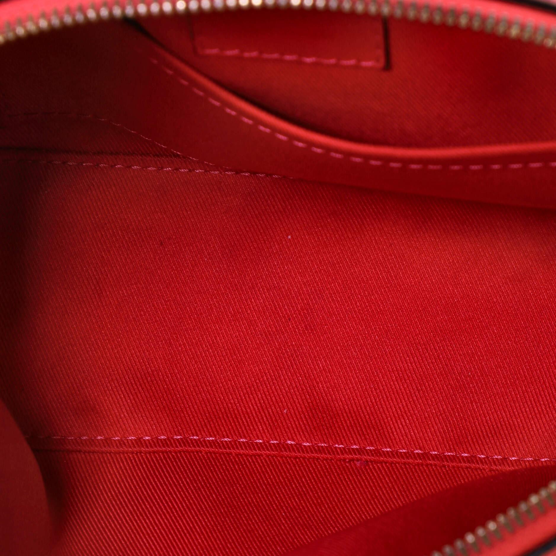 Louis Vuitton Saintonge Handbag Monogram Canvas with Leather In Good Condition In NY, NY