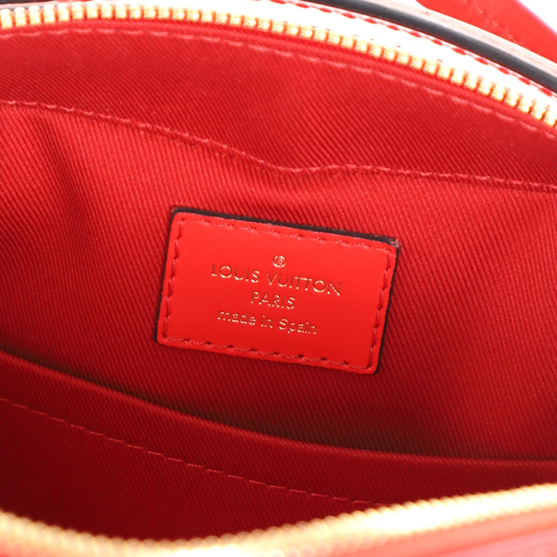 Louis Vuitton Saintonge Handbag Monogram Canvas with Leather In Good Condition In NY, NY