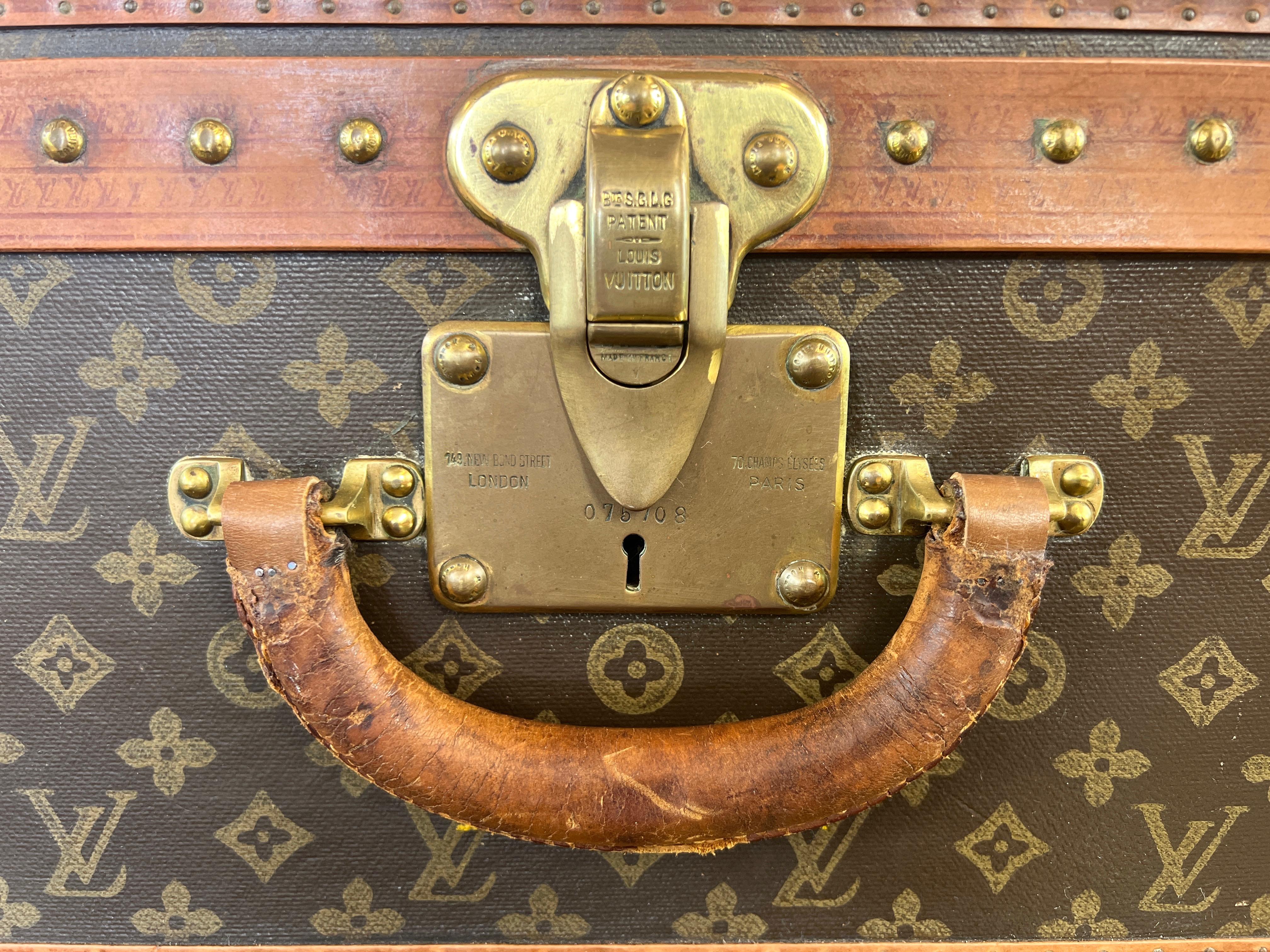 Louis Vuitton Saks & Company Braken 50-Style Suitcase or Cabin Trunk, 1940s 3