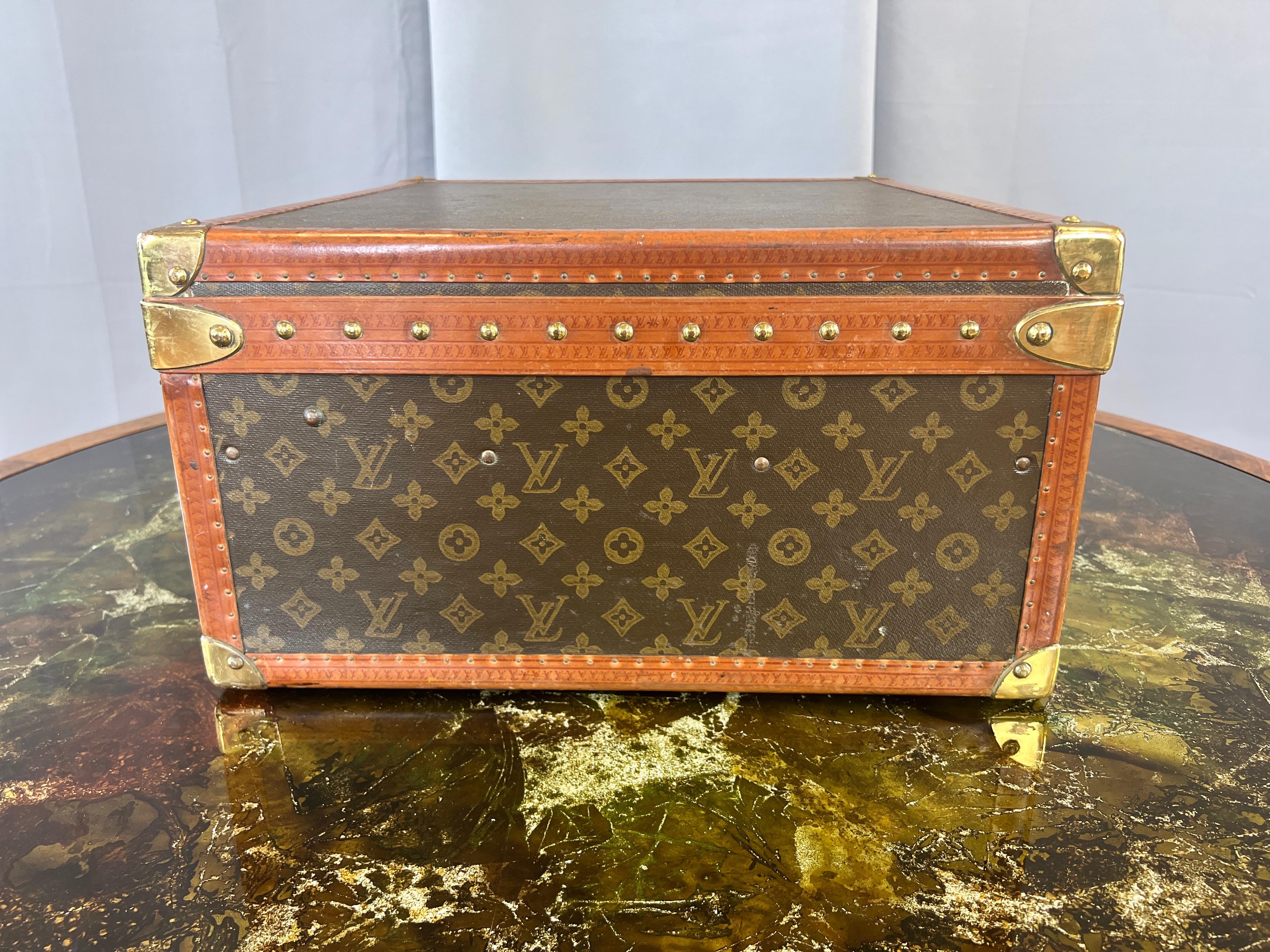 Louis Vuitton Saks & Company Braken 50-Style Suitcase or Cabin Trunk, 1940s 6