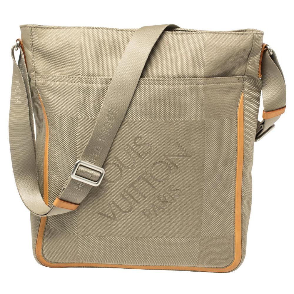 Louis Vuitton Sand Damier Geant Canvas Vertical Messenger Bag at 1stDibs
