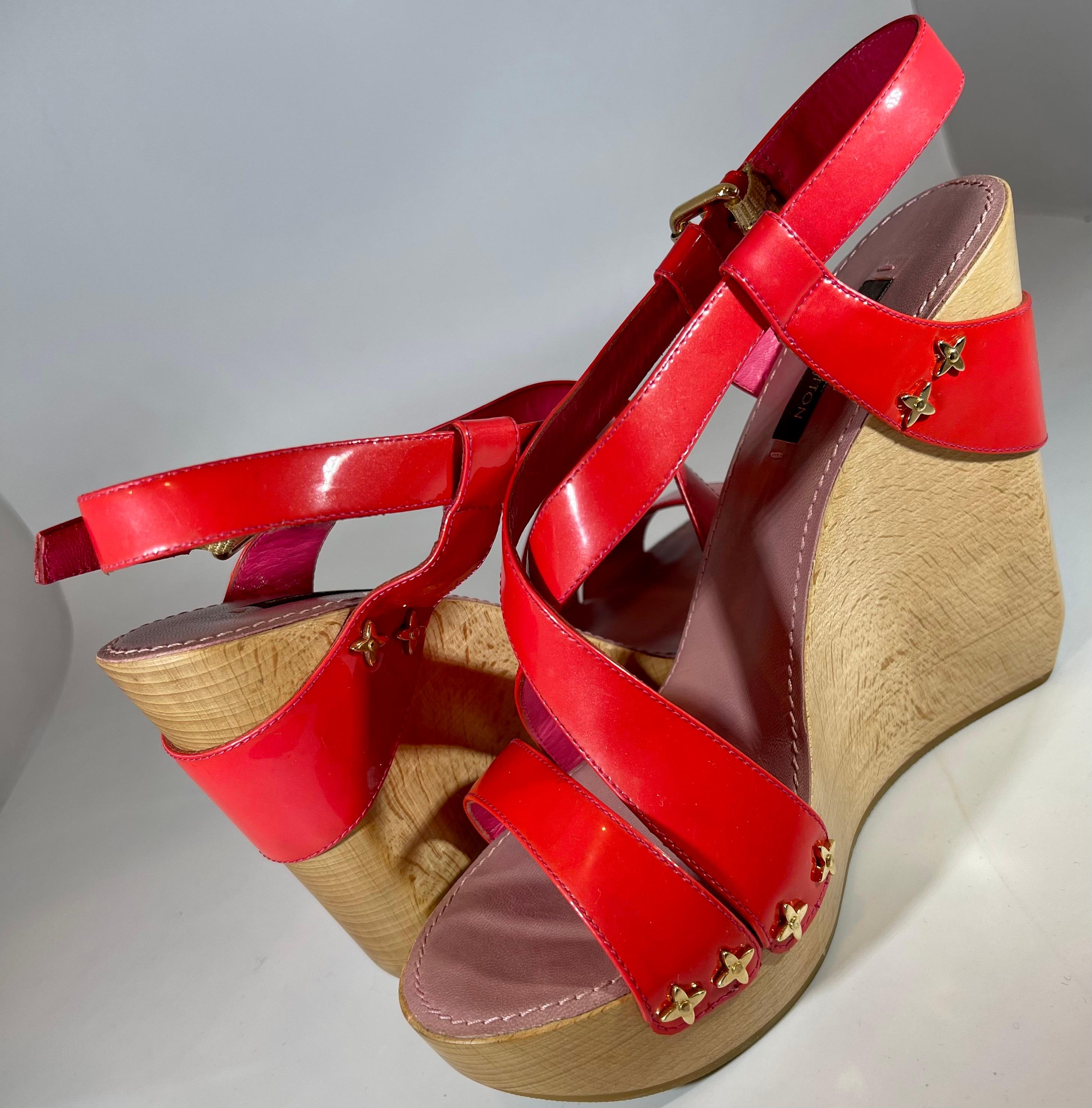 Louis Vuitton Sandals Reds Calf Leather 5 Inch Wood Heels Size Euro 38, Like New For Sale 4