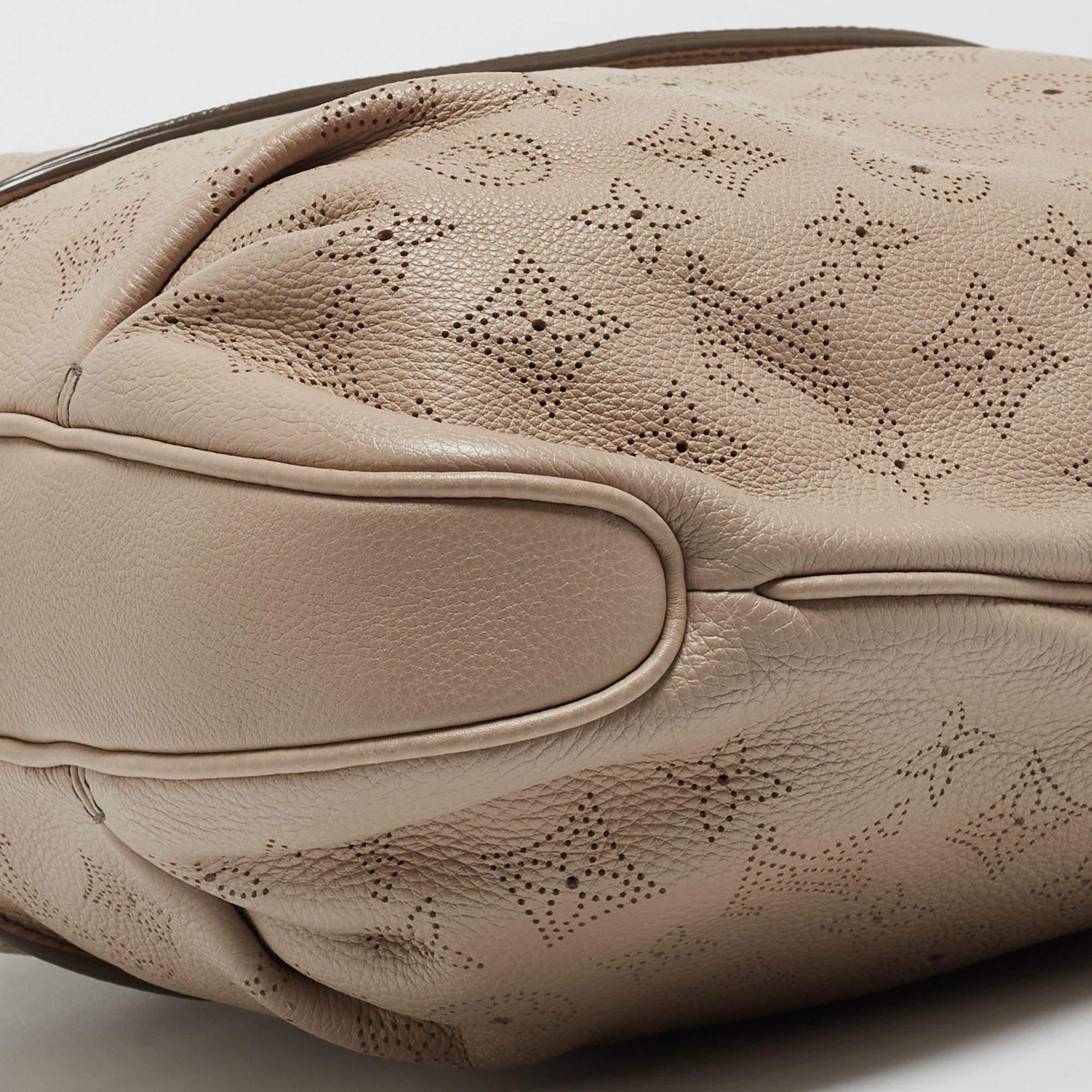 Louis Vuitton Sandy Monogram Mahina Leather Selene MM Bag 9